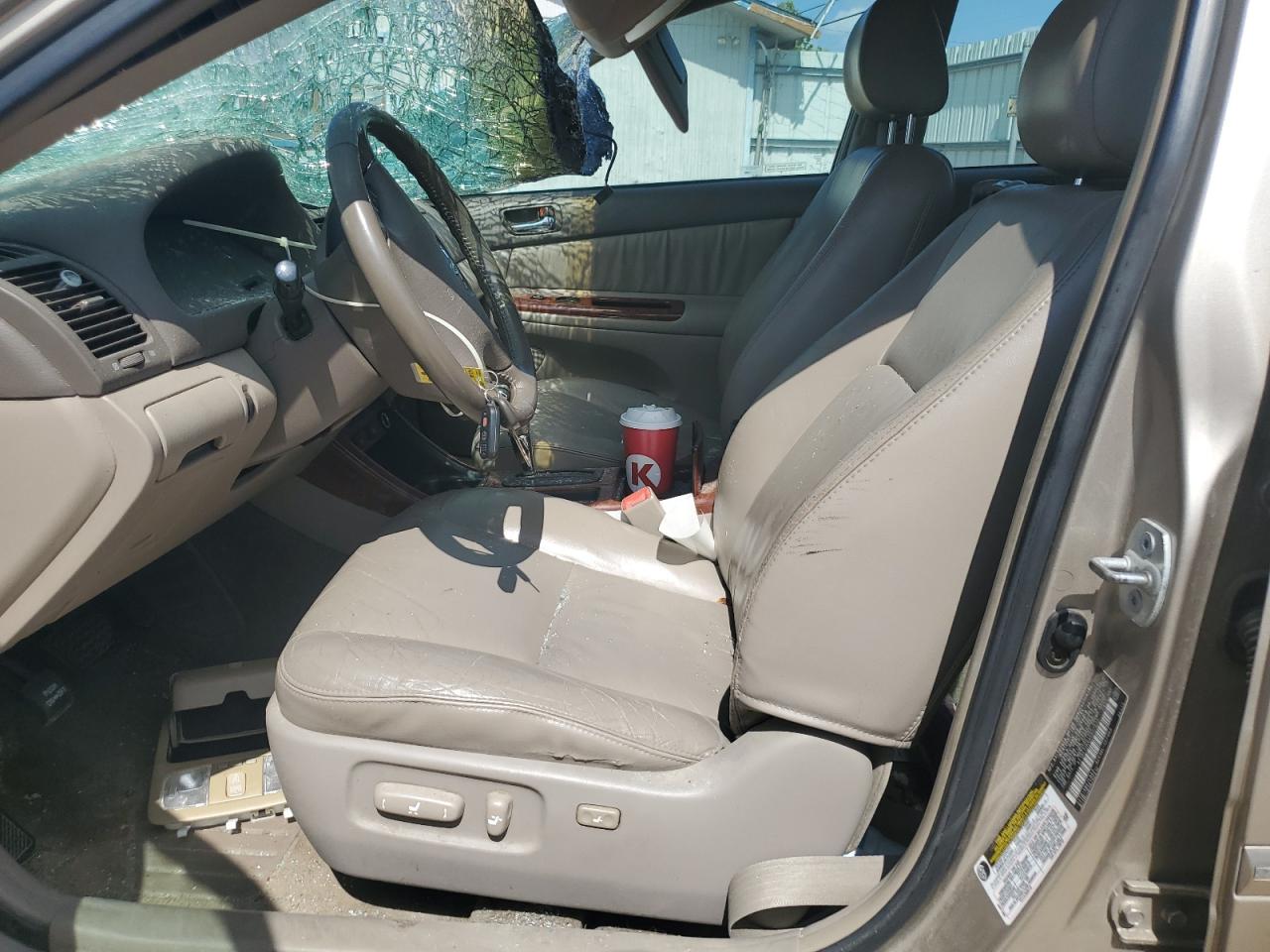 2004 Toyota Camry Le VIN: 4T1BE32K64U927623 Lot: 65220534