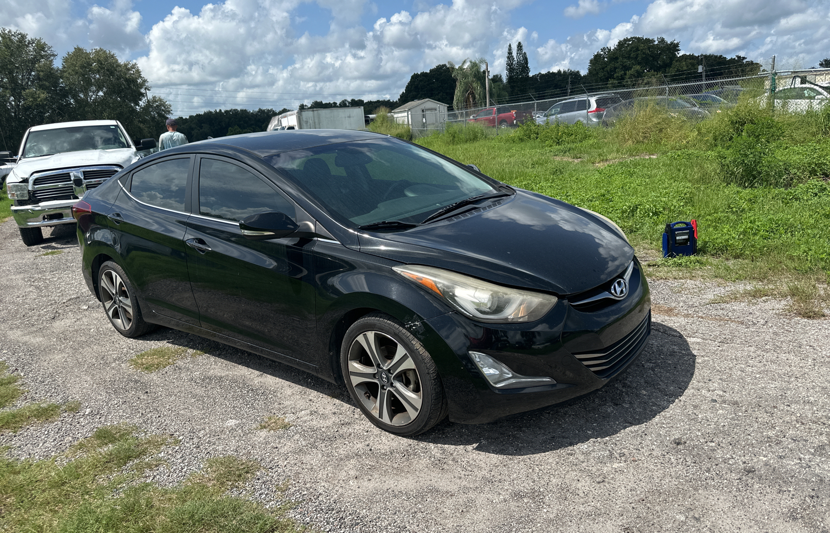 KMHDH4AH2GU587628 2016 Hyundai Elantra Se