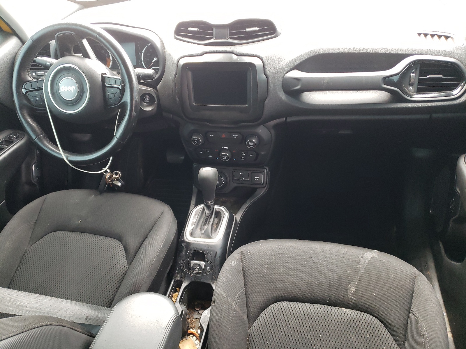 ZACCJBBB3JPH37063 2018 Jeep Renegade Latitude