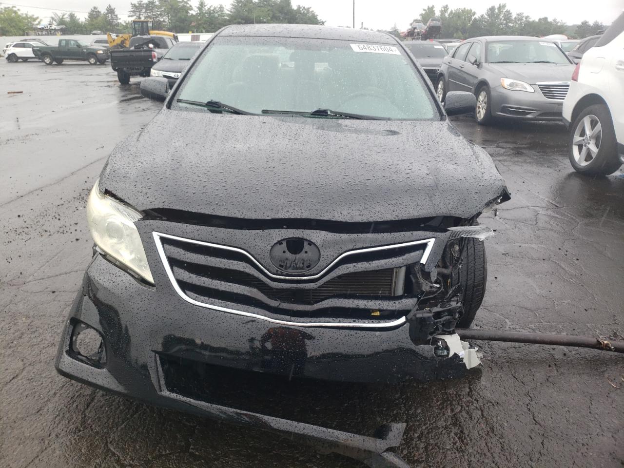 2011 Toyota Camry - Image 5