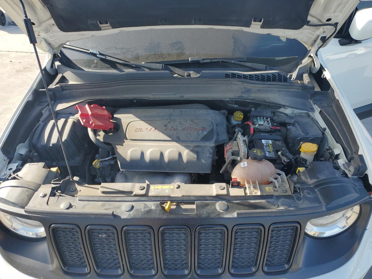 2020 Jeep Renegade Latitude VIN: ZACNJBBBXLPL01061 Lot: 61138214