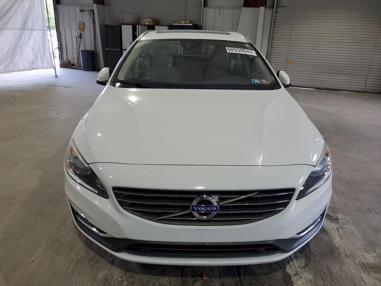 YV1612SD1F1193906 2015 Volvo V60 Platinum