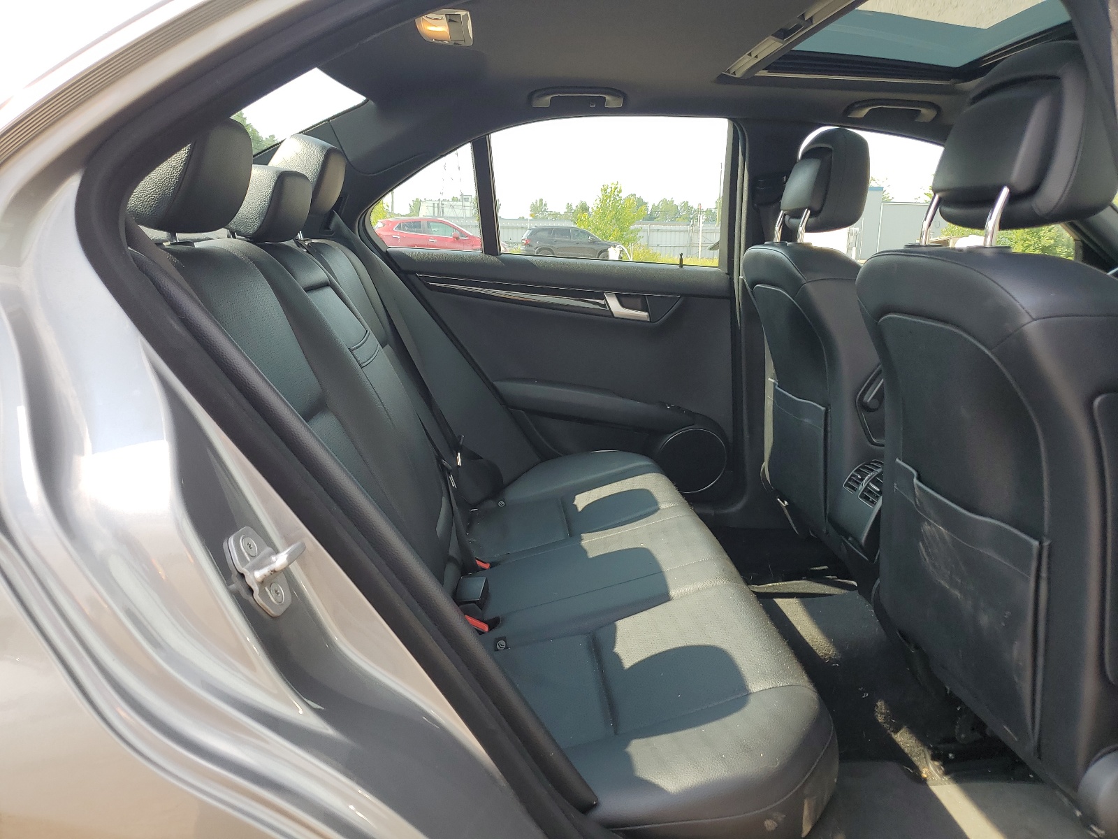 WDDGF8BB4CA687630 2012 Mercedes-Benz C 300 4Matic