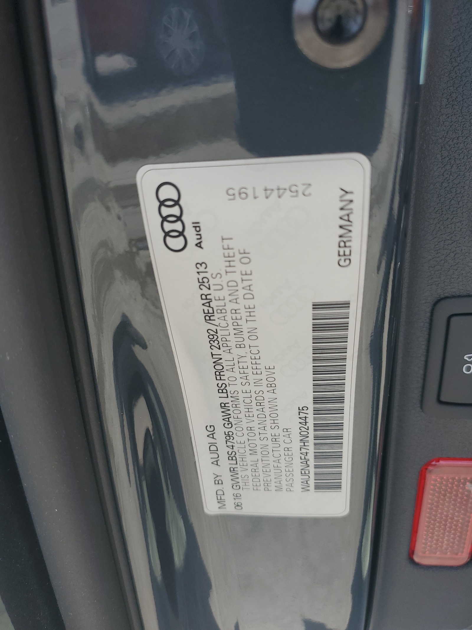 WAUENAF47HN024475 2017 Audi A4 Premium Plus