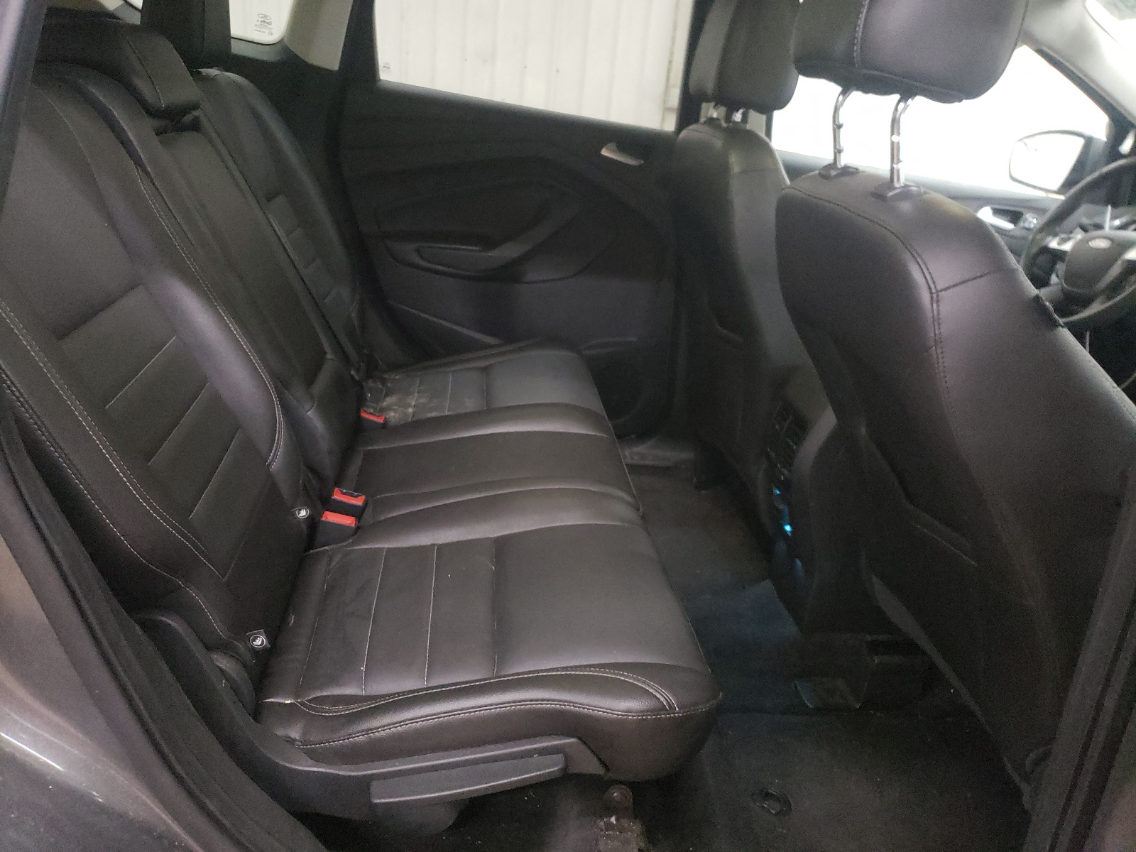 1FMCU9J91EUB70995 2014 Ford Escape Titanium