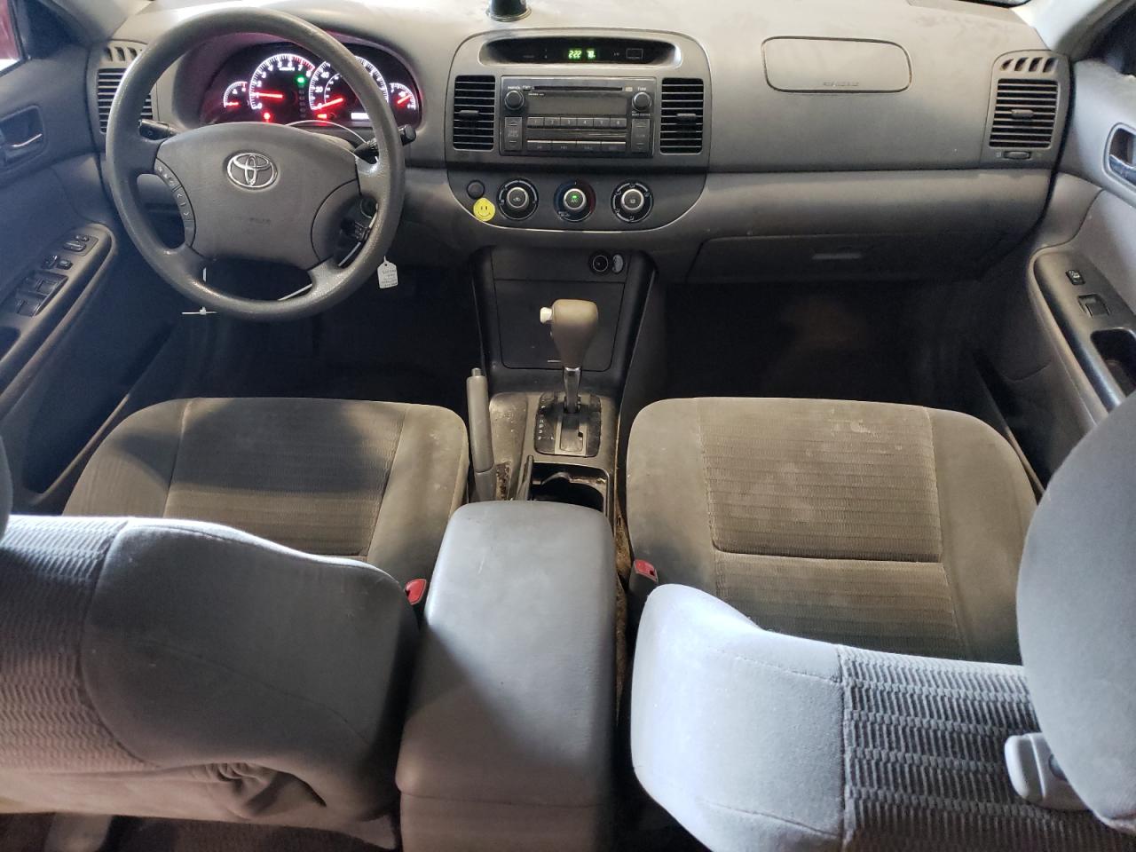 2005 Toyota Camry Le VIN: 4T1BE32K45U100706 Lot: 63610114