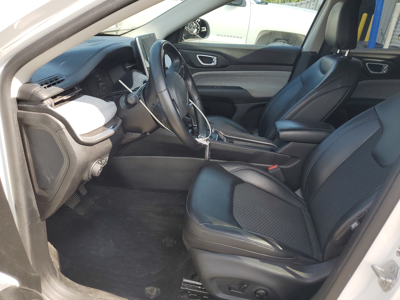 3C4NJDBB5NT114885 2022 Jeep Compass Latitude