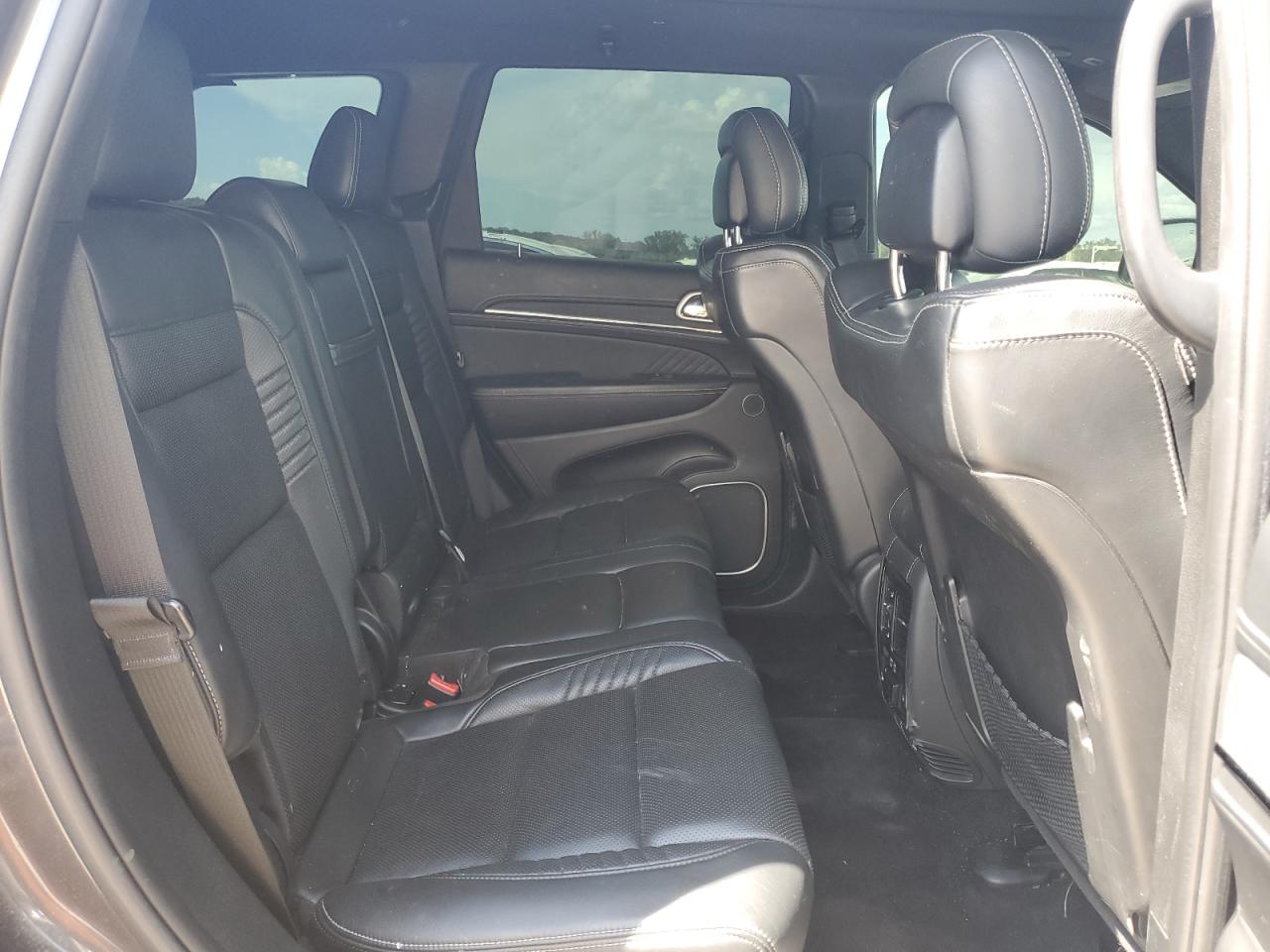 2017 Jeep Grand Cherokee Srt-8 VIN: 1C4RJFDJ5HC749025 Lot: 61938864