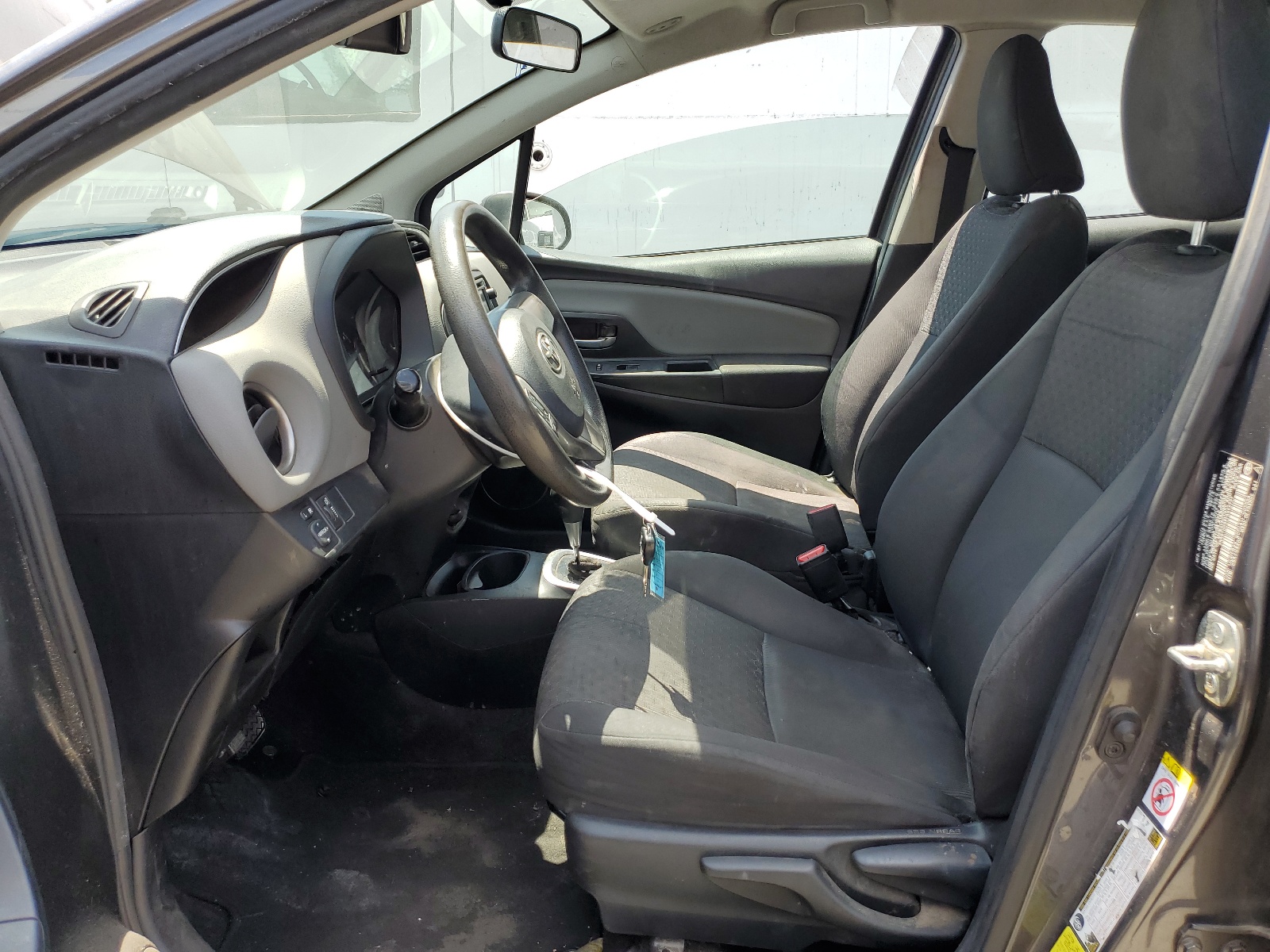 VNKKTUD36FA042727 2015 Toyota Yaris