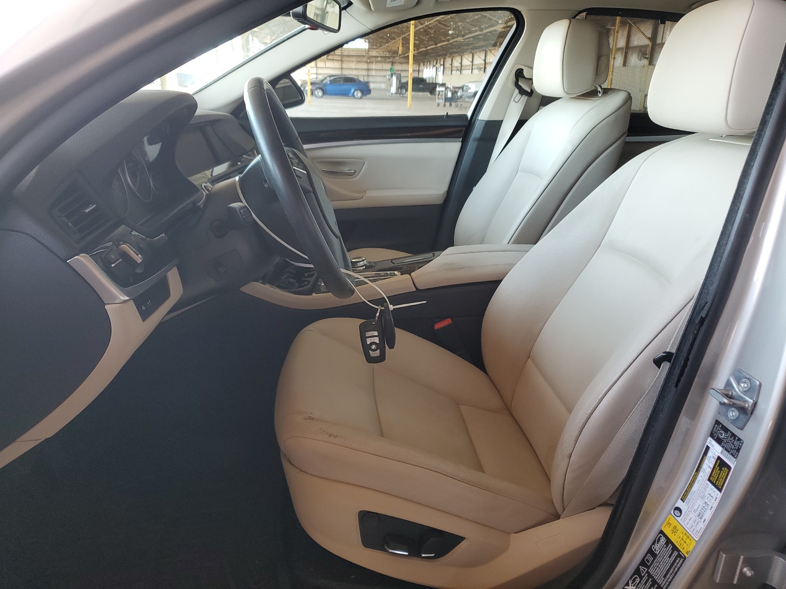 WBAFU7C54BC781747 2011 BMW 535 Xi