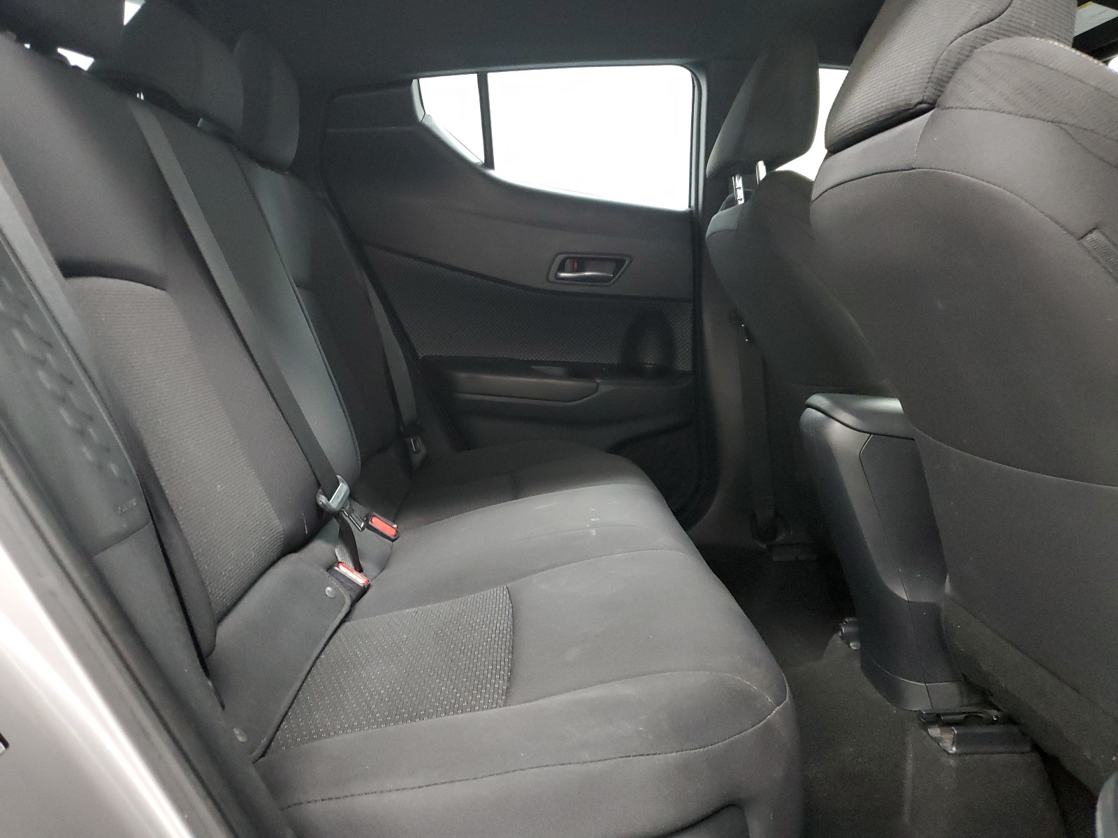 NMTKHMBX5JR018431 2018 Toyota C-Hr Xle