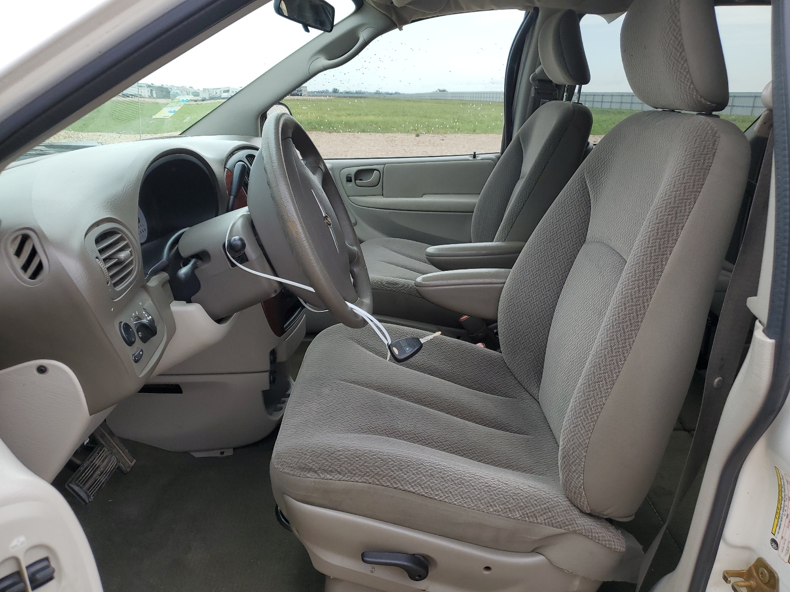 2A4GP44R46R808242 2006 Chrysler Town & Country Lx