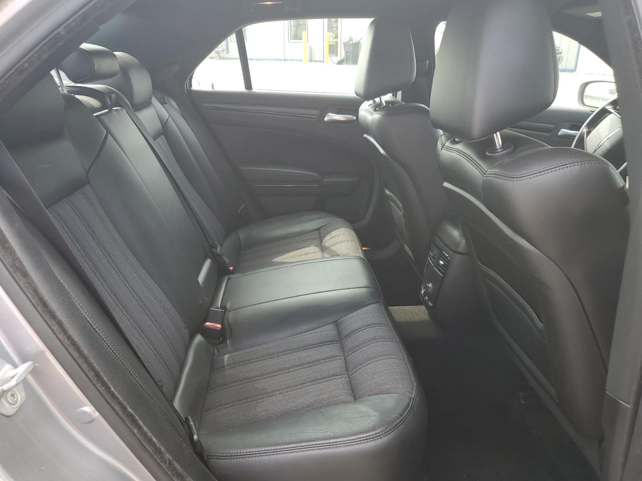 2013 Chrysler 300 S VIN: 2C3CCAGG5DH591171 Lot: 62605884