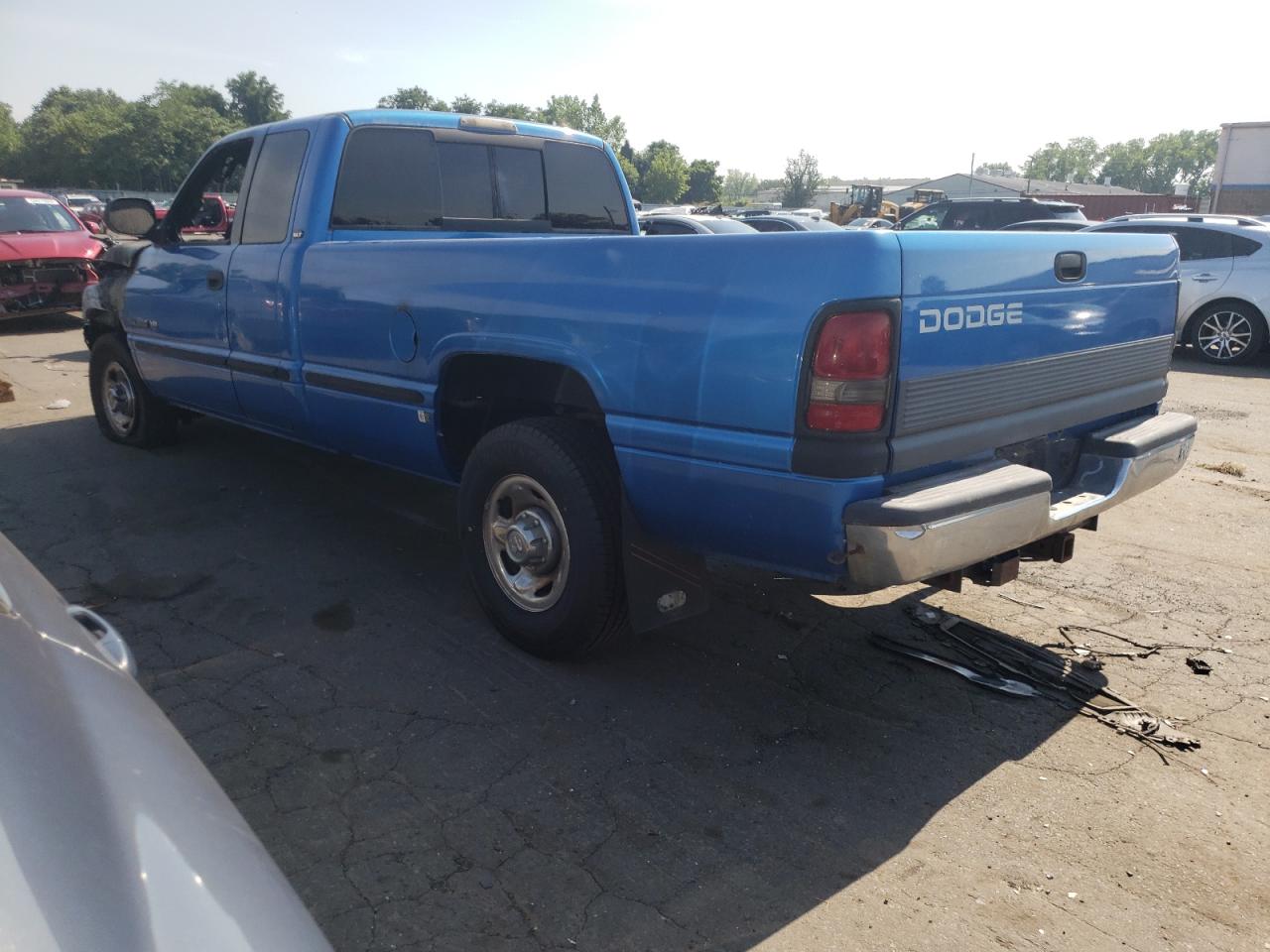 1999 Dodge Ram 2500 VIN: 3B7KC23W7XG140869 Lot: 62149634