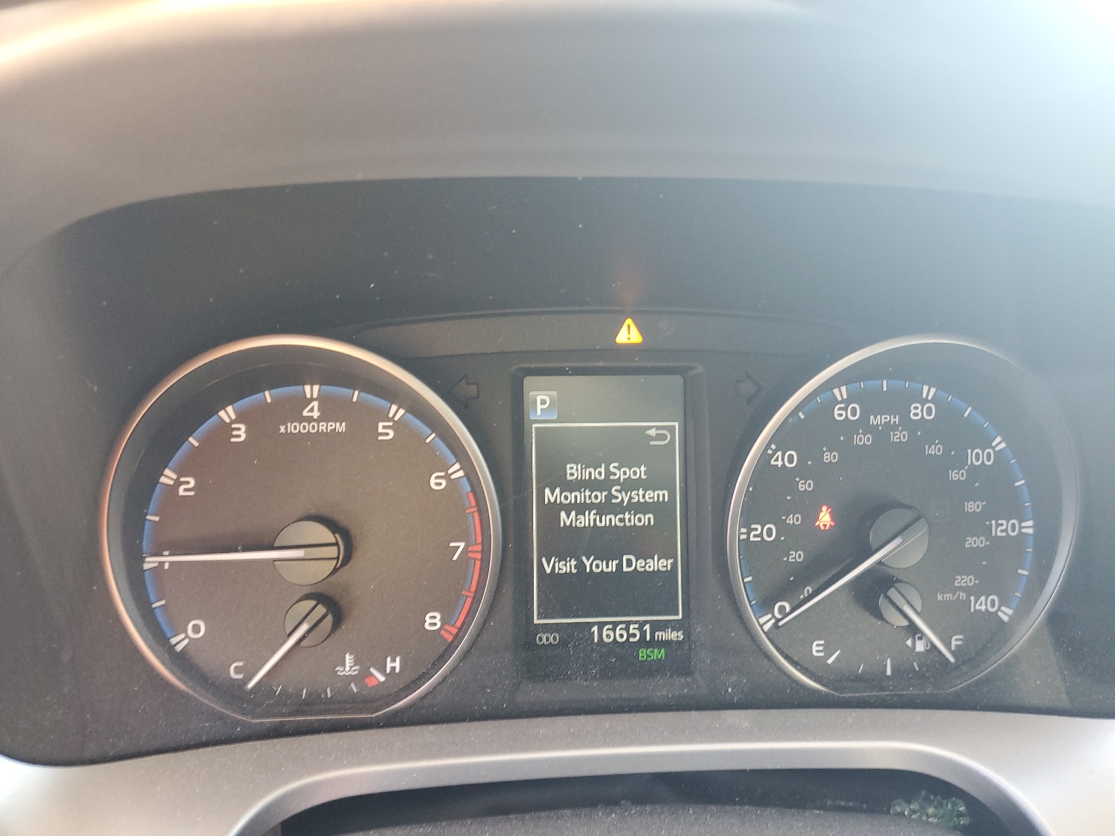 JTMRFREV3HD220784 2017 Toyota Rav4 Xle