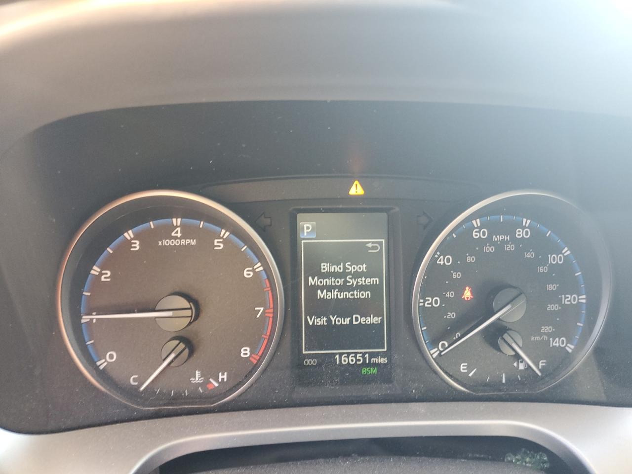 2017 Toyota Rav4 Xle VIN: JTMRFREV3HD220784 Lot: 64258784