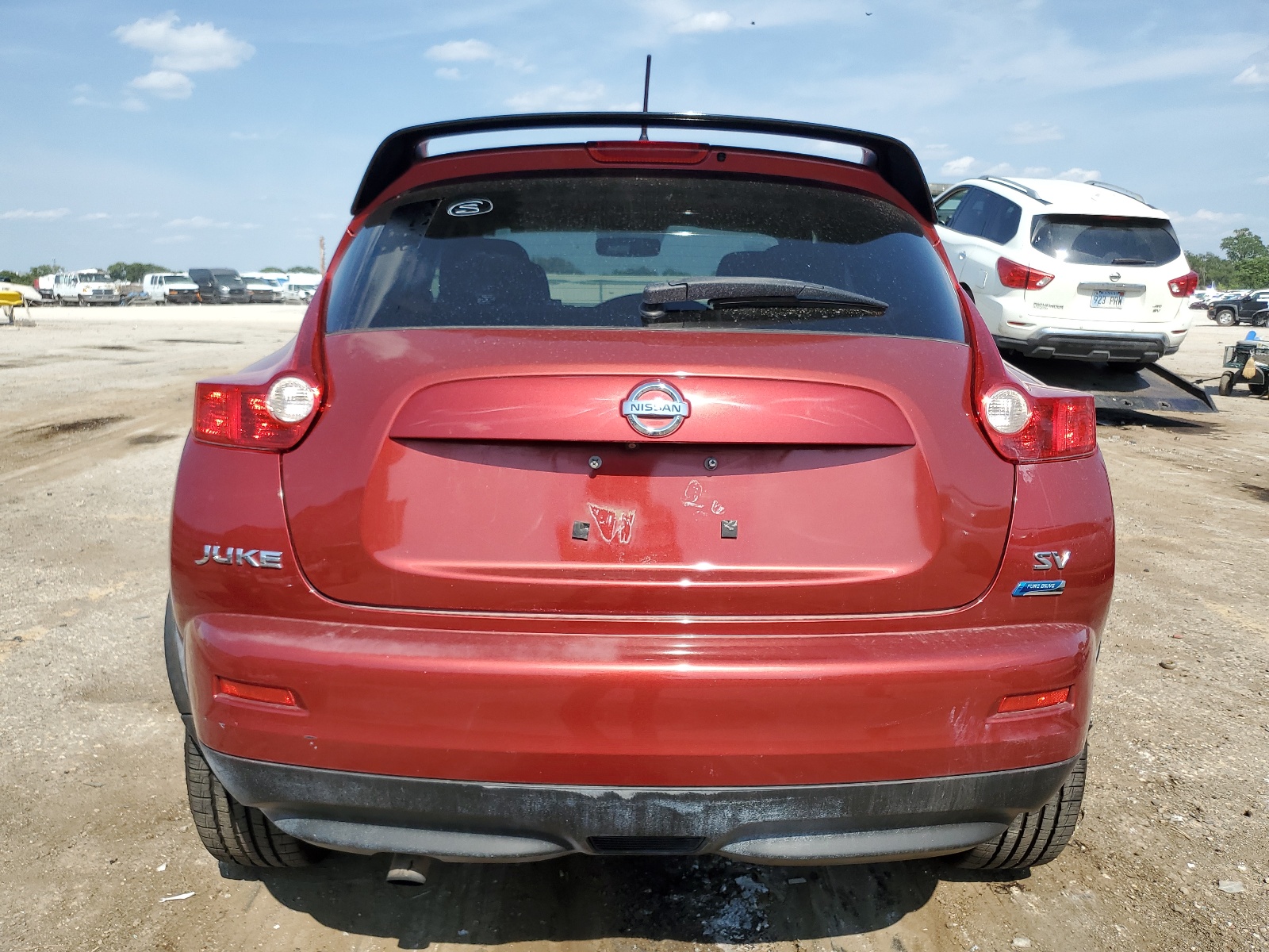 2014 Nissan Juke S vin: JN8AF5MR4ET356020