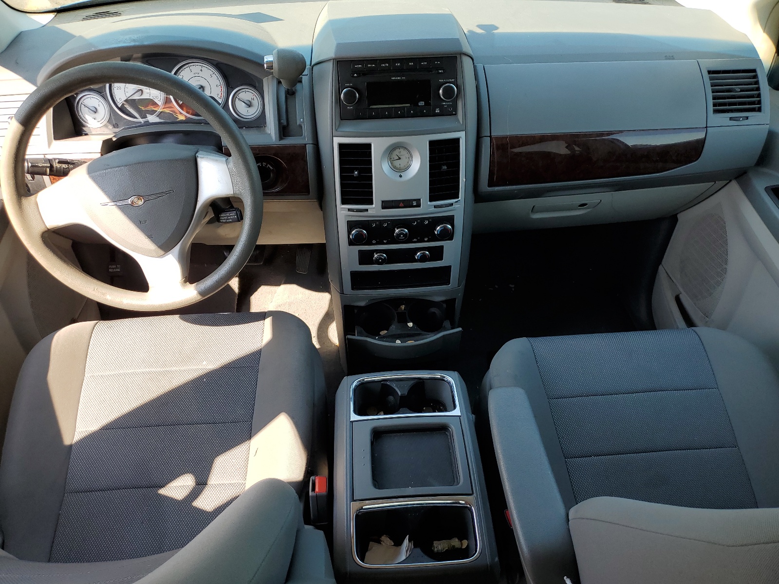 2A8HR44E59R655157 2009 Chrysler Town & Country Lx