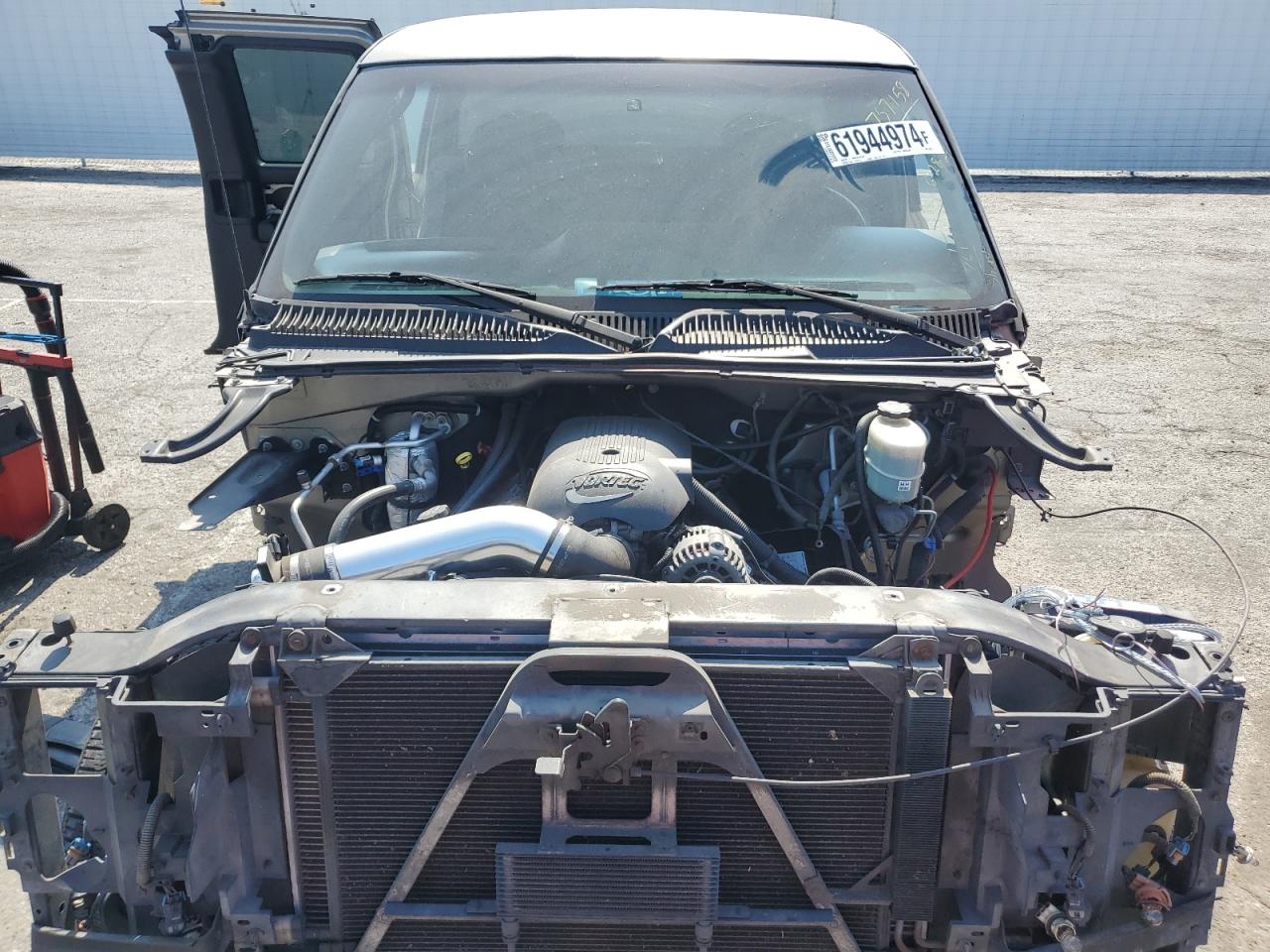 2001 Chevrolet Silverado - Image 11