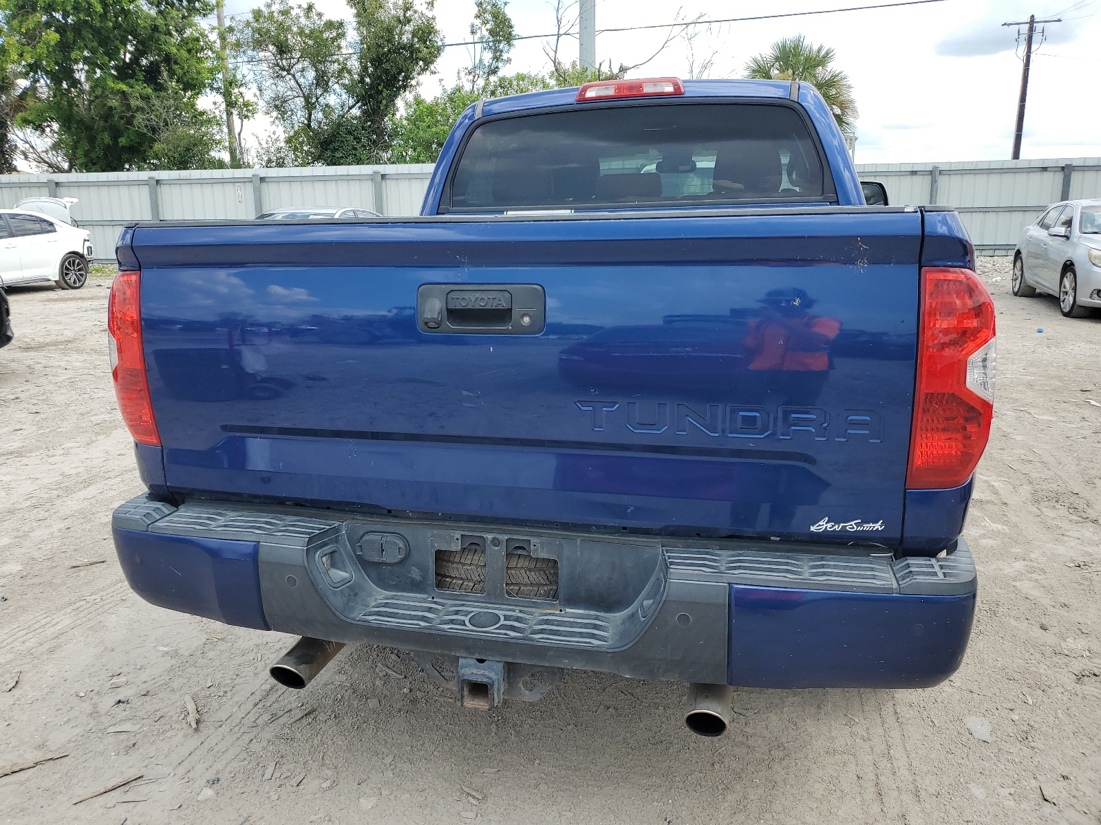 5TFGY5F18EX156242 2014 Toyota Tundra Crewmax Platinum