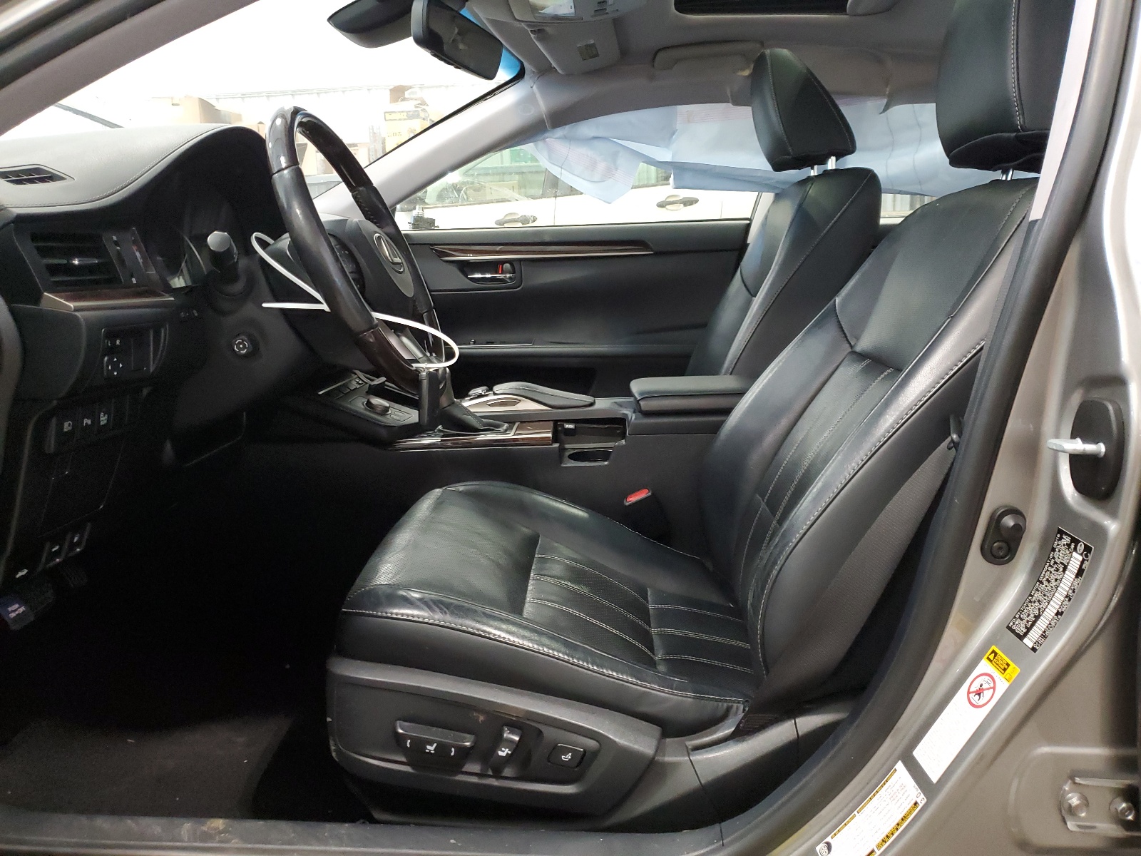 JTHBW1GGXG2122782 2016 Lexus Es 300H