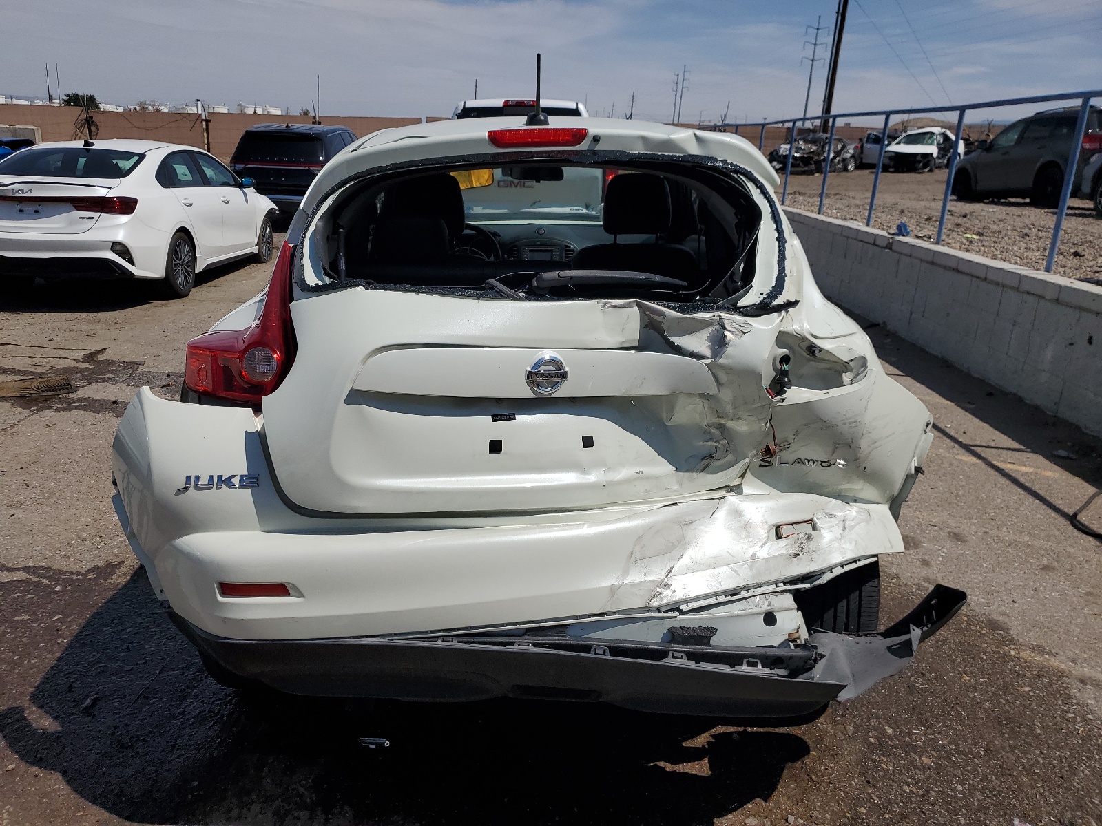 JN8AF5MV6BT015629 2011 Nissan Juke S