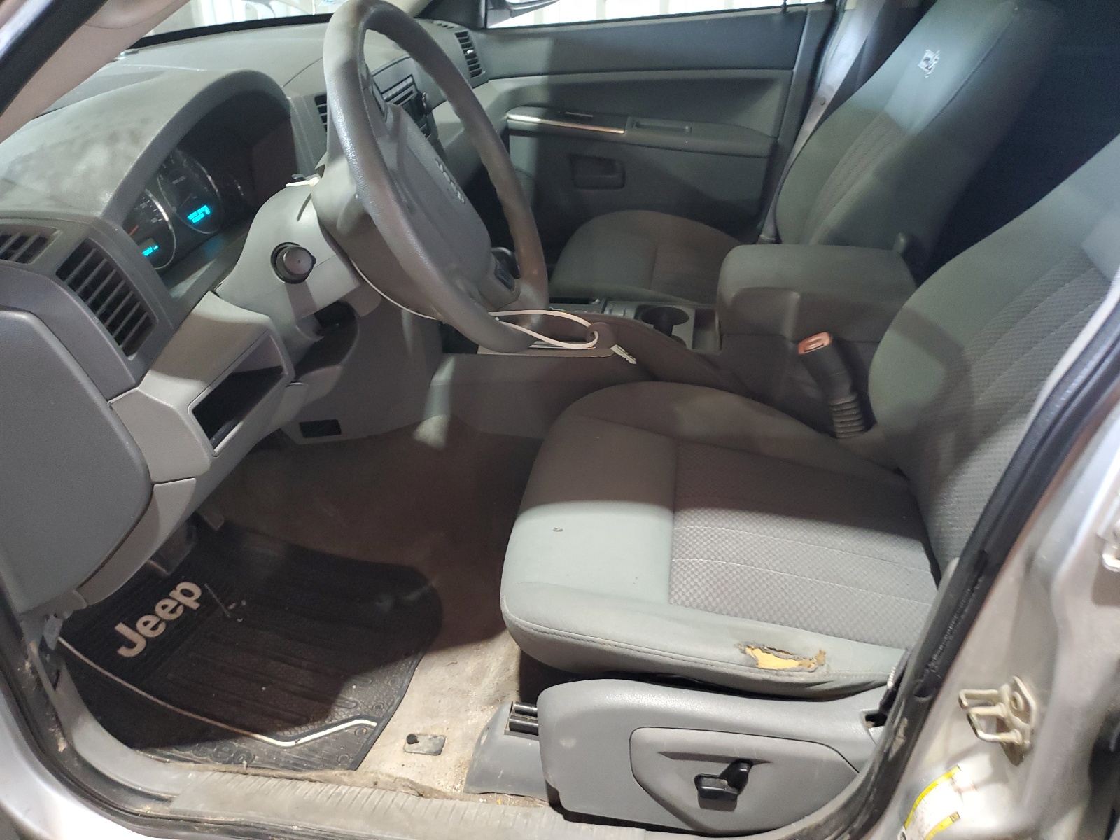 1J4HR48N96C282222 2006 Jeep Grand Cherokee Laredo