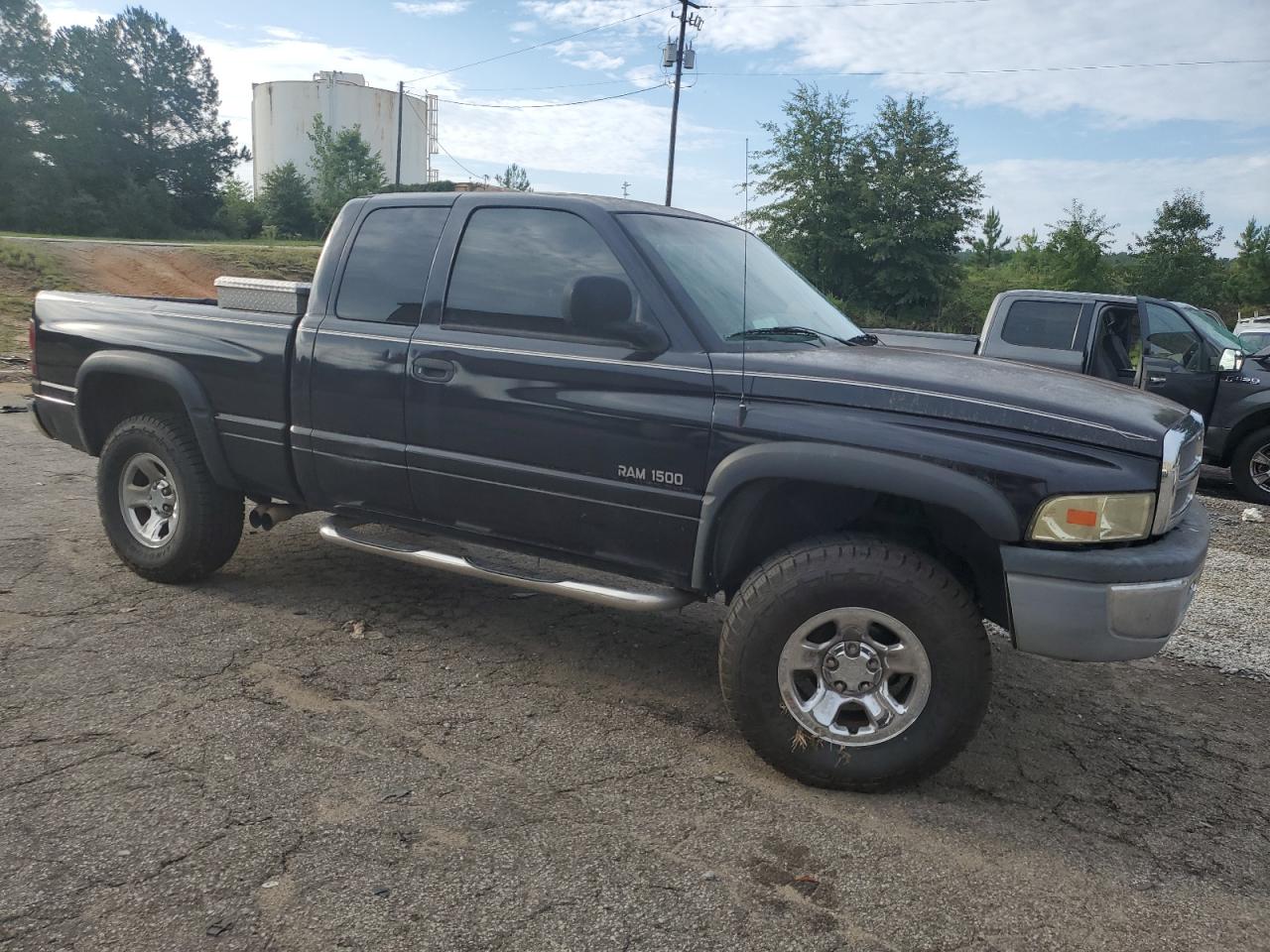 1999 Dodge Ram 1500 VIN: 3B7HF13Z6XM573624 Lot: 63699704