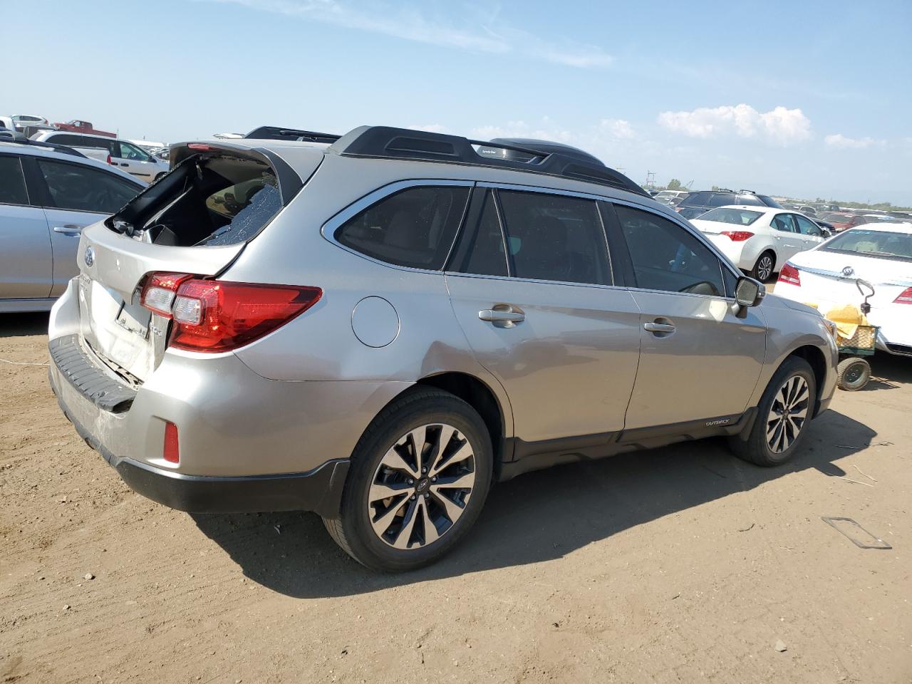 2015 Subaru Outback 2.5I Limited VIN: 4S4BSBNC6F3305877 Lot: 63418244