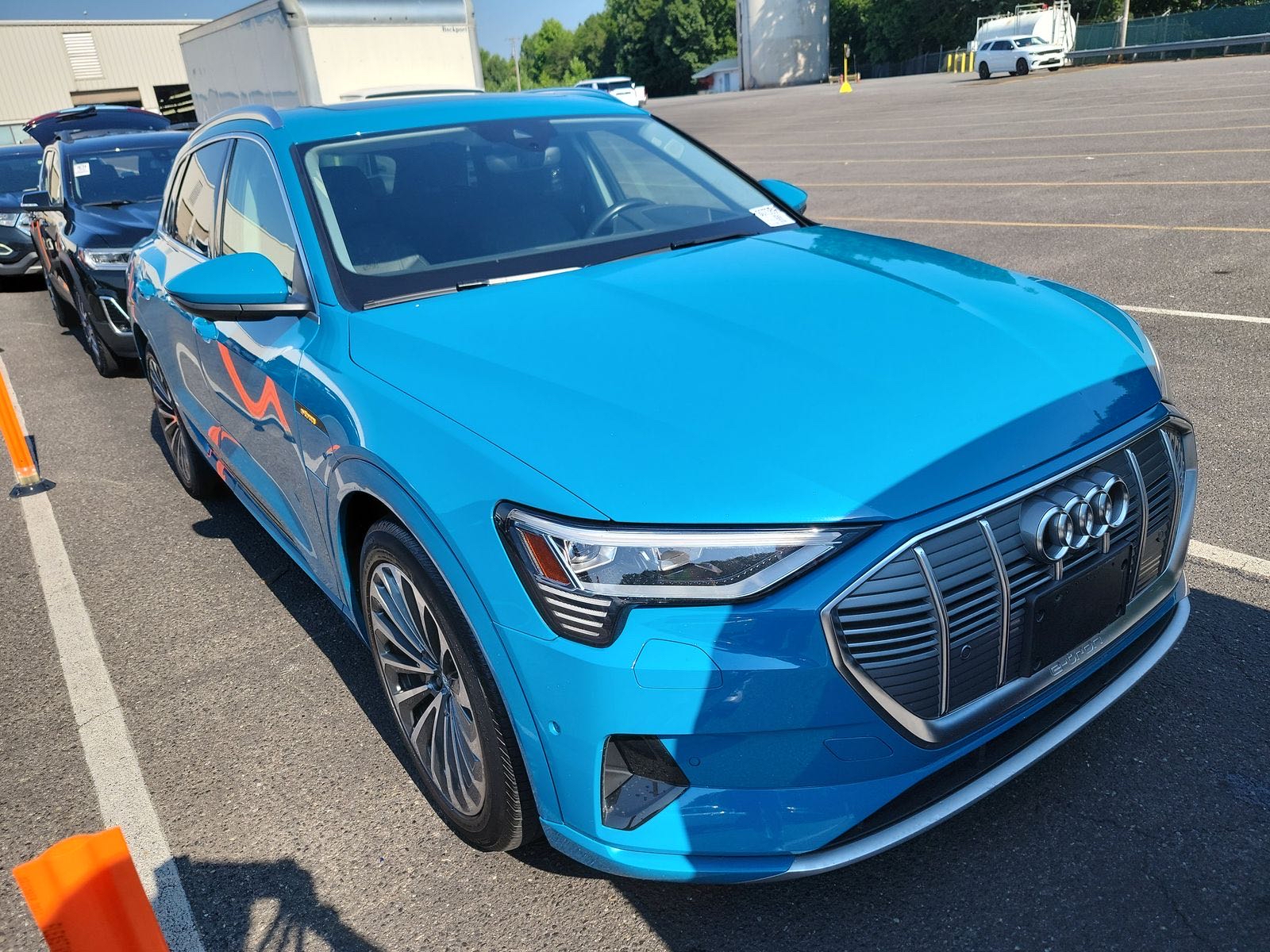 2019 Audi E-Tron Prestige vin: WA1VABGE1KB013096