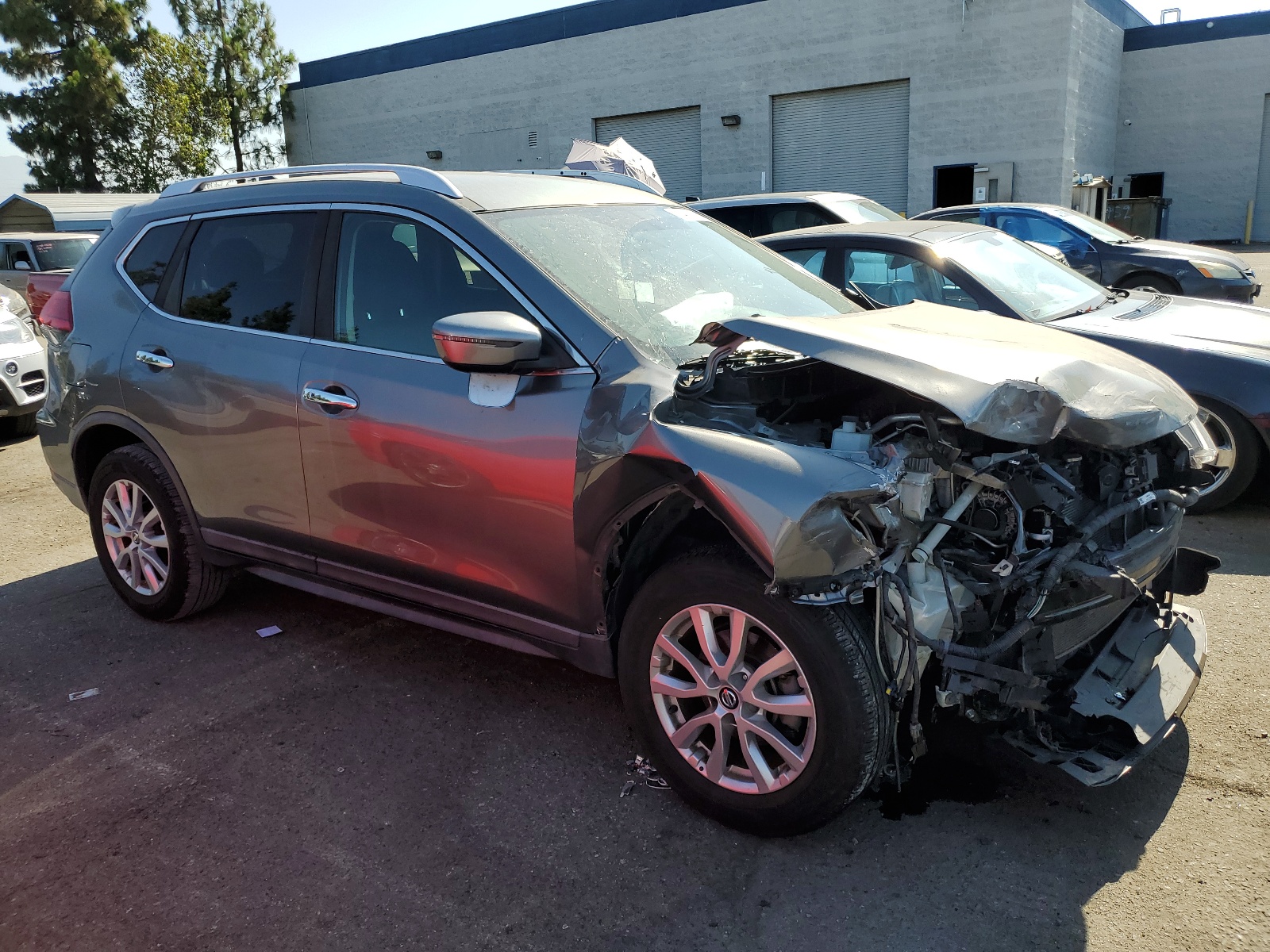 2017 Nissan Rogue S vin: KNMAT2MVXHP585279