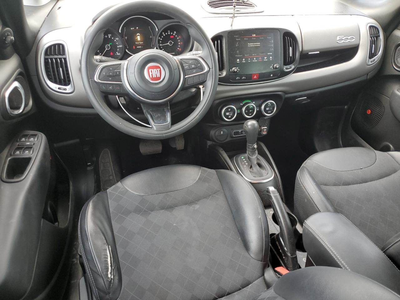 ZFBCFAAHXJZ040317 2018 Fiat 500L Pop