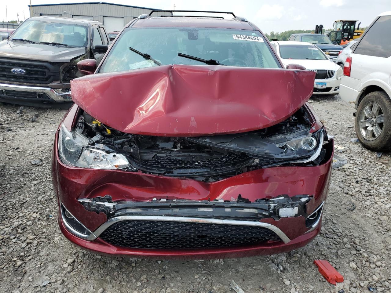 2018 Chrysler Pacifica Touring L VIN: 2C4RC1BG0JR102257 Lot: 64384604