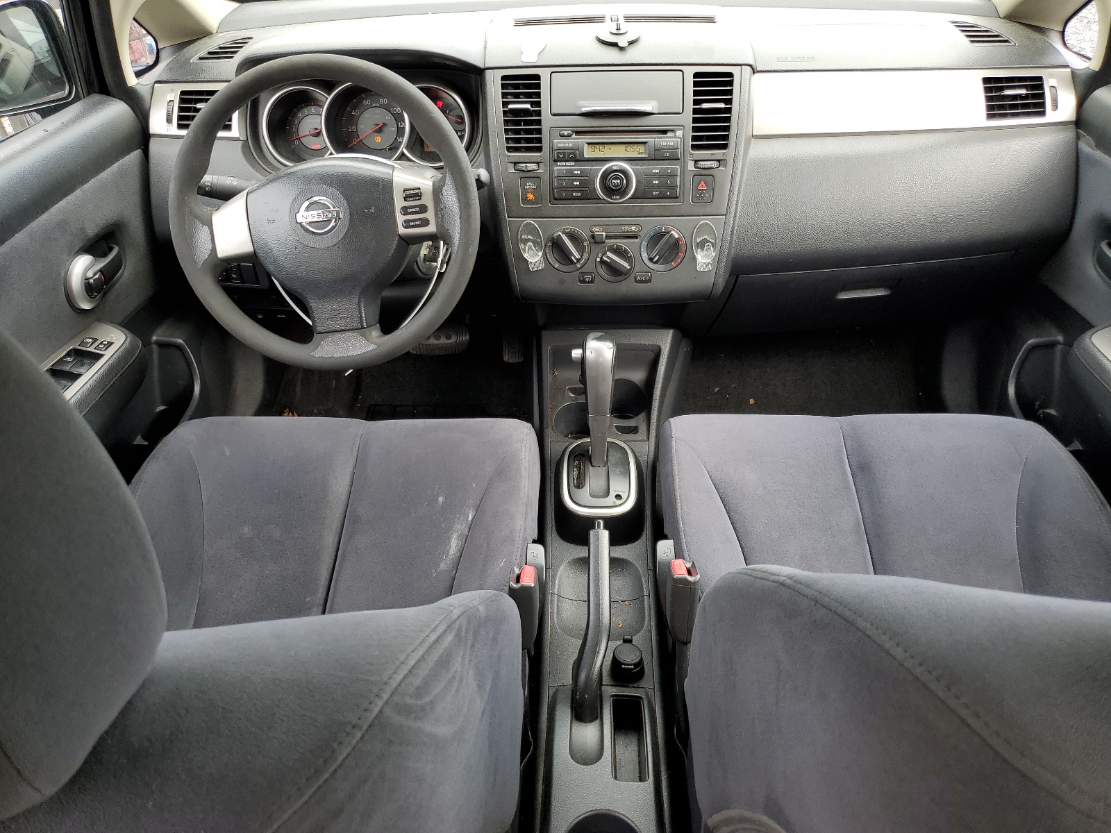 3N1BC13E38L363469 2008 Nissan Versa S