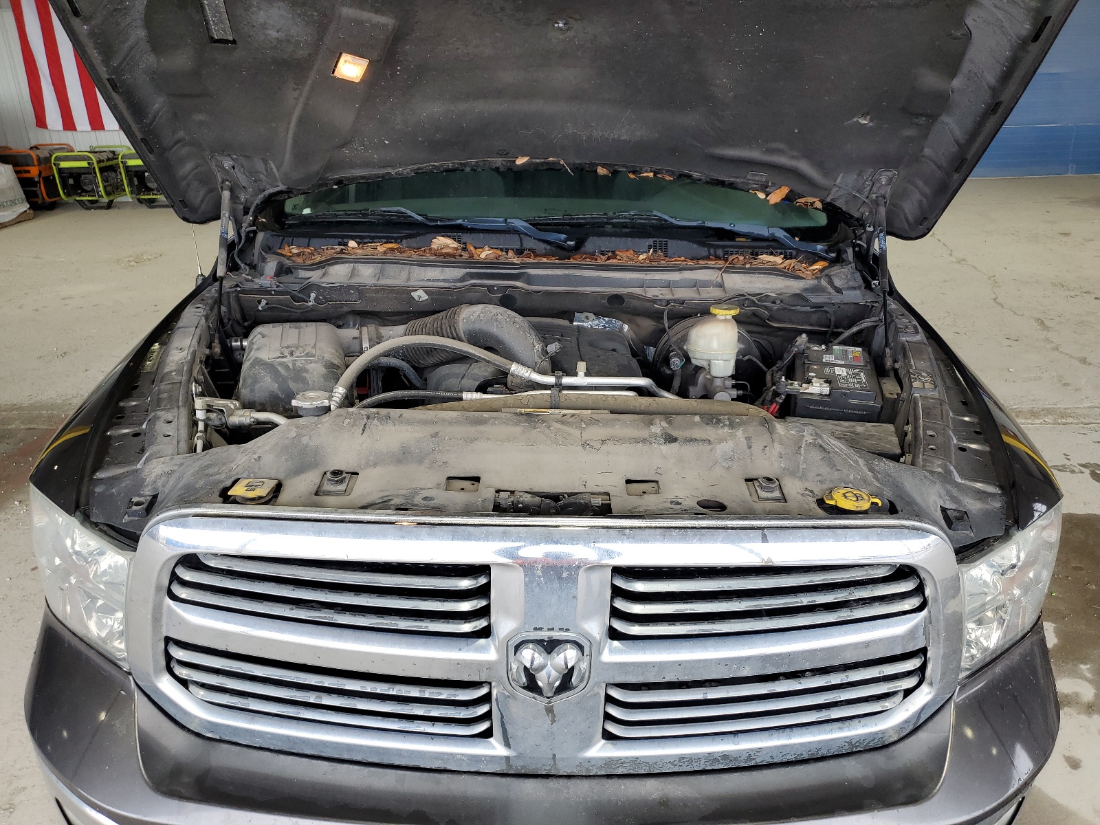 3C6RR6LT0HG521269 2017 Ram 1500 Slt