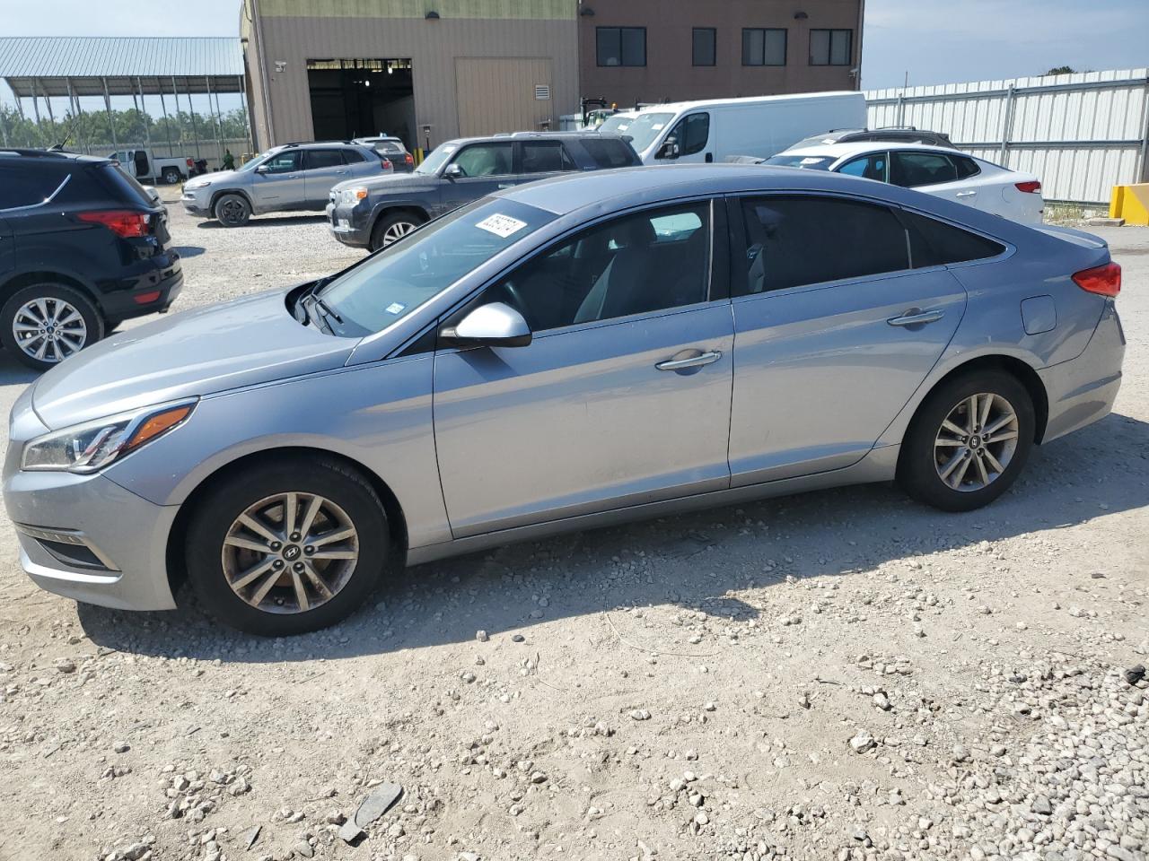 5NPE24AF9FH122314 2015 HYUNDAI SONATA - Image 1