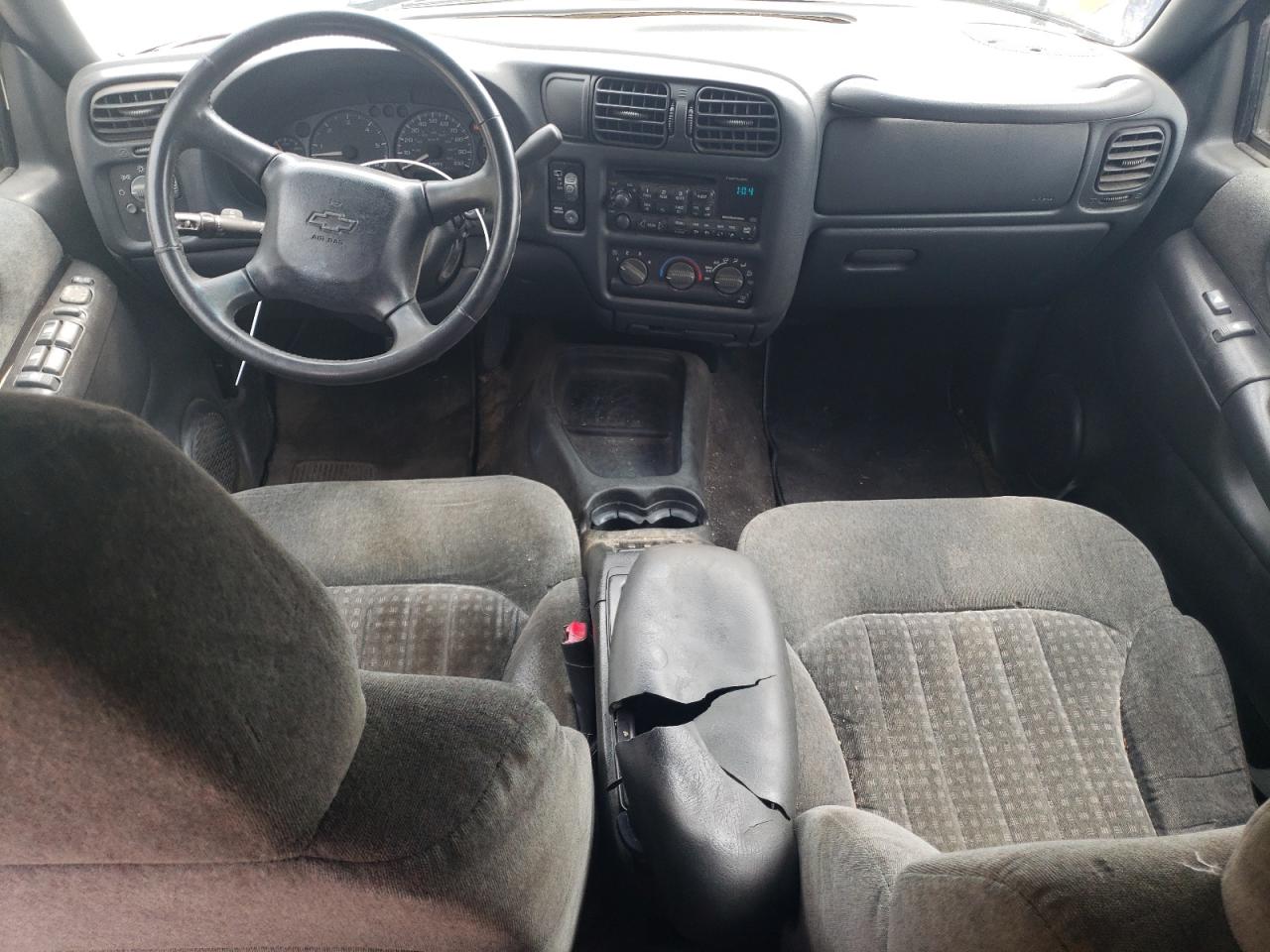 2002 Chevrolet Blazer VIN: 1GNCS13W42K146901 Lot: 61678954