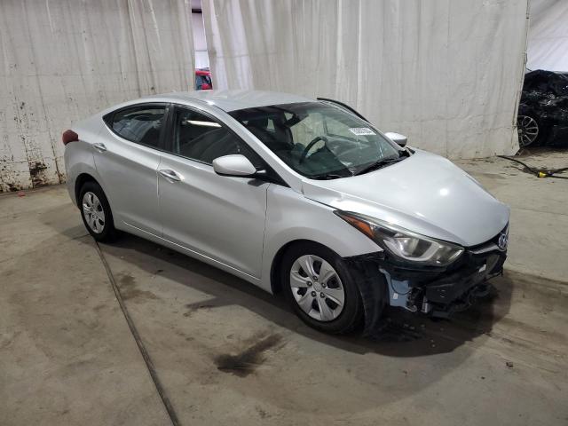  HYUNDAI ELANTRA 2016 Srebrny