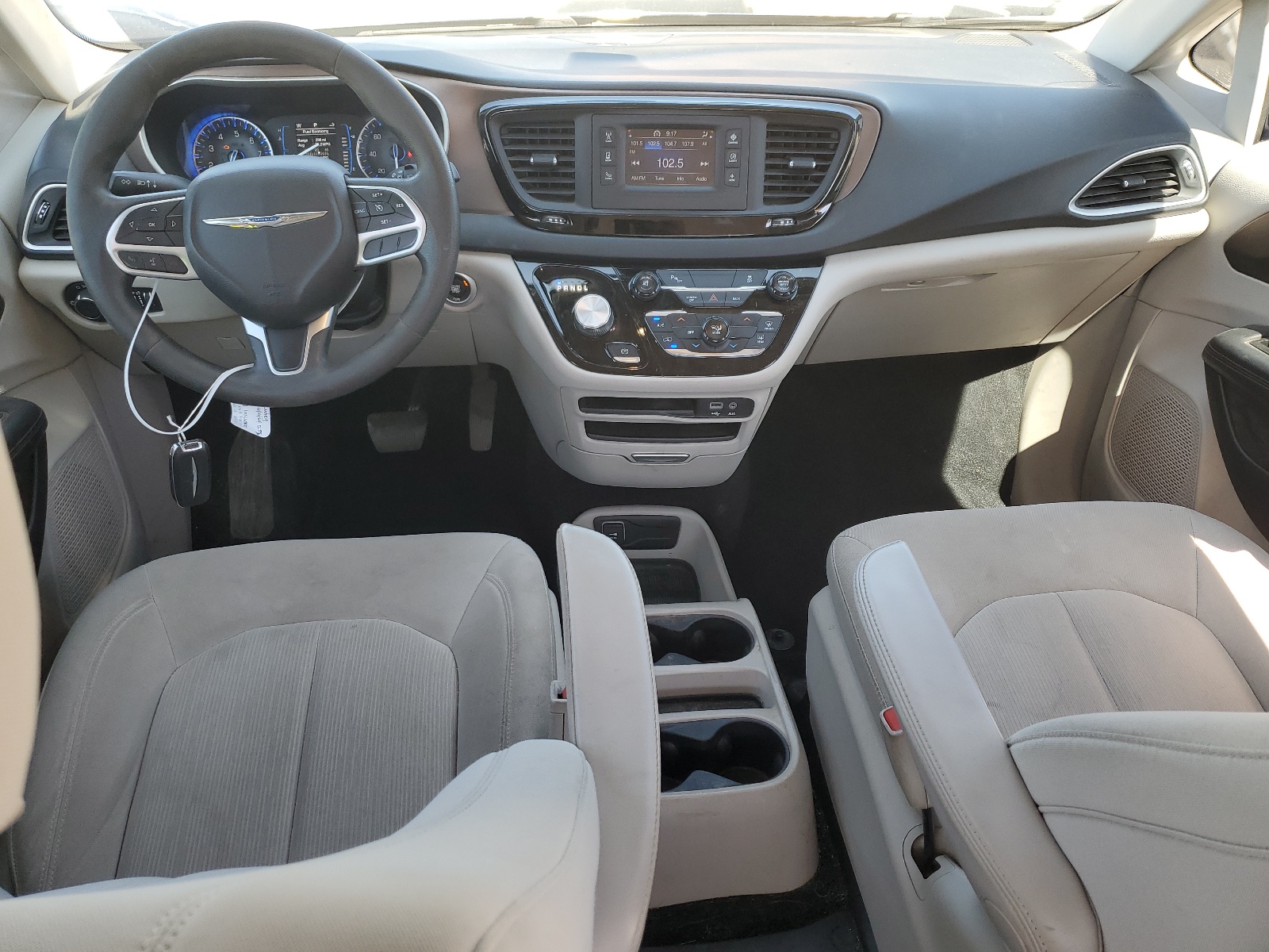 2C4RC1CG5HR598035 2017 Chrysler Pacifica Lx