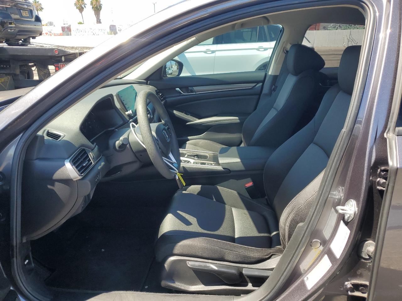 2022 Honda Accord Lx VIN: 1HGCV1F1XNA010557 Lot: 64902534