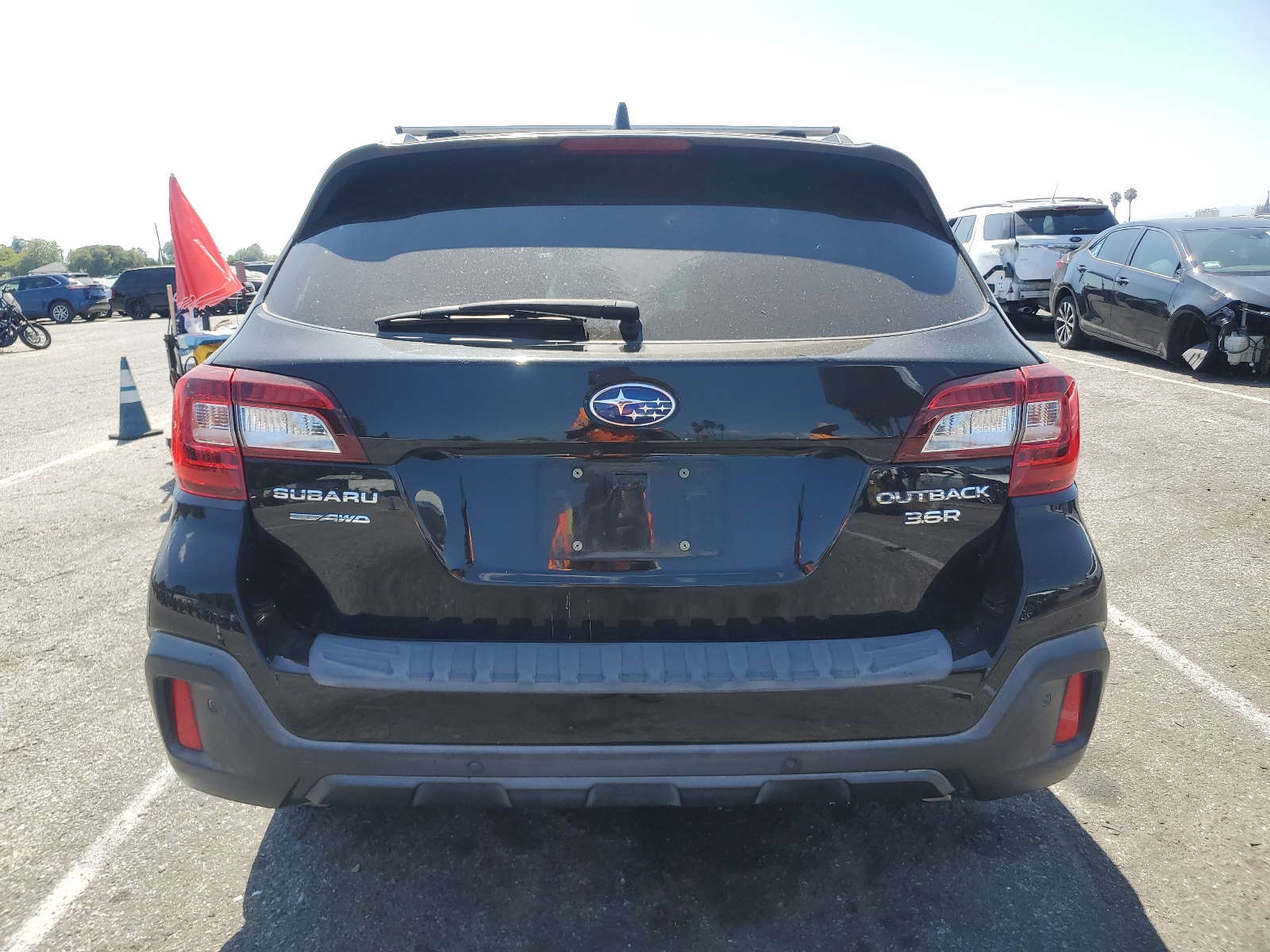 4S4BSETC0J3361732 2018 Subaru Outback Touring