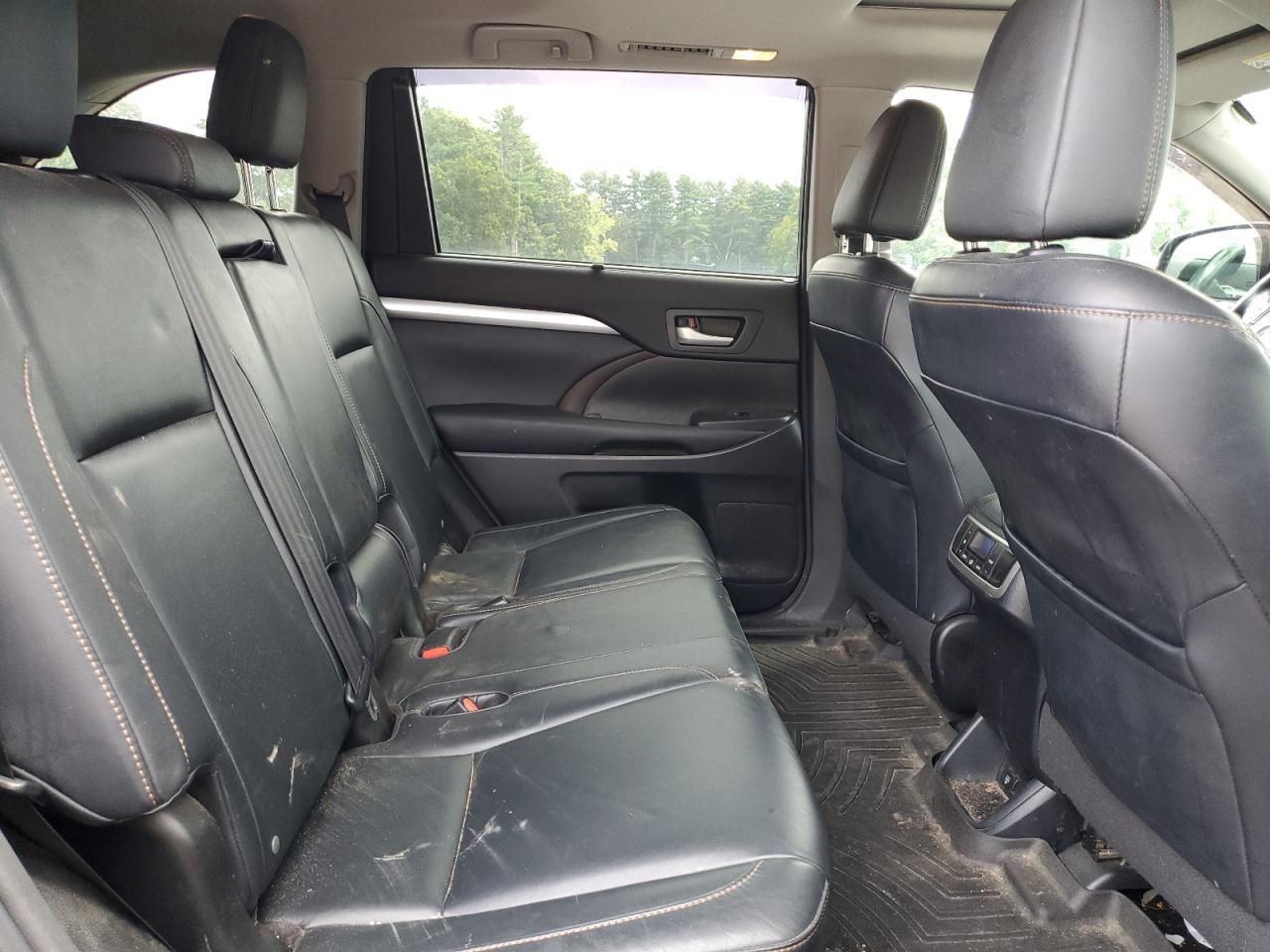 2015 Toyota Highlander Xle VIN: 5TDJKRFH0FS208661 Lot: 65185174