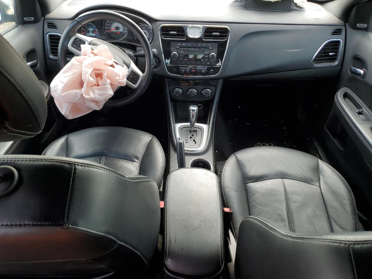 2013 Chrysler 200 Limited VIN: 1C3CCBCG1DN575567 Lot: 64685114