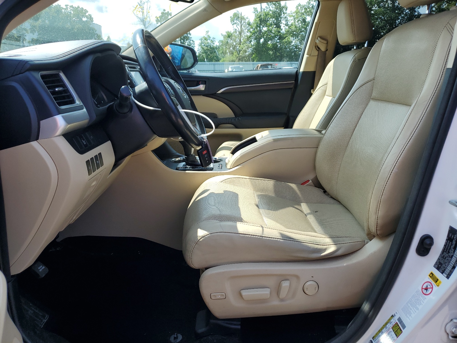 5TDDKRFH2FS176597 2015 Toyota Highlander Limited