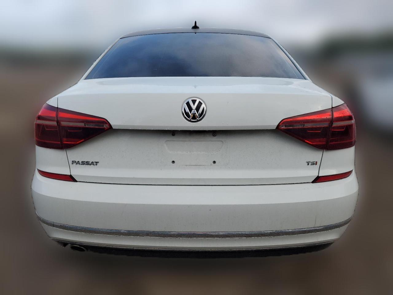 2018 Volkswagen Passat S VIN: 1VWAA7A39JC033997 Lot: 64795064