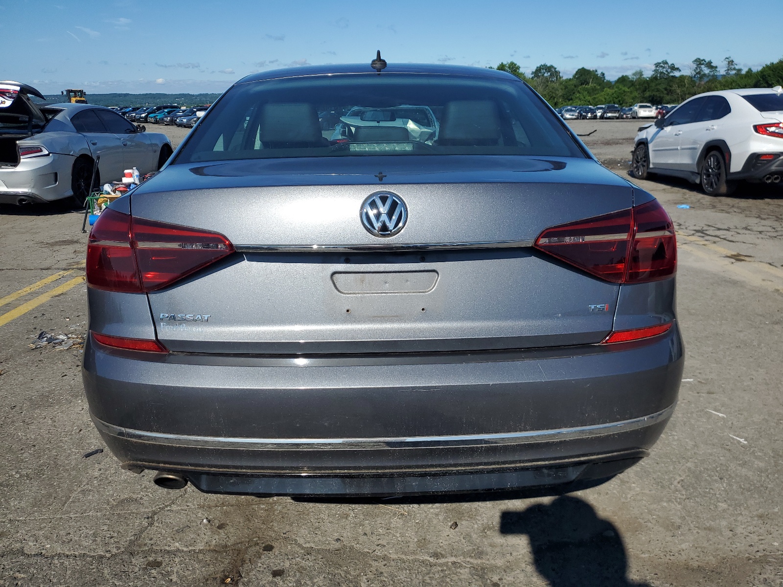 1VWDT7A39HC072221 2017 Volkswagen Passat R-Line