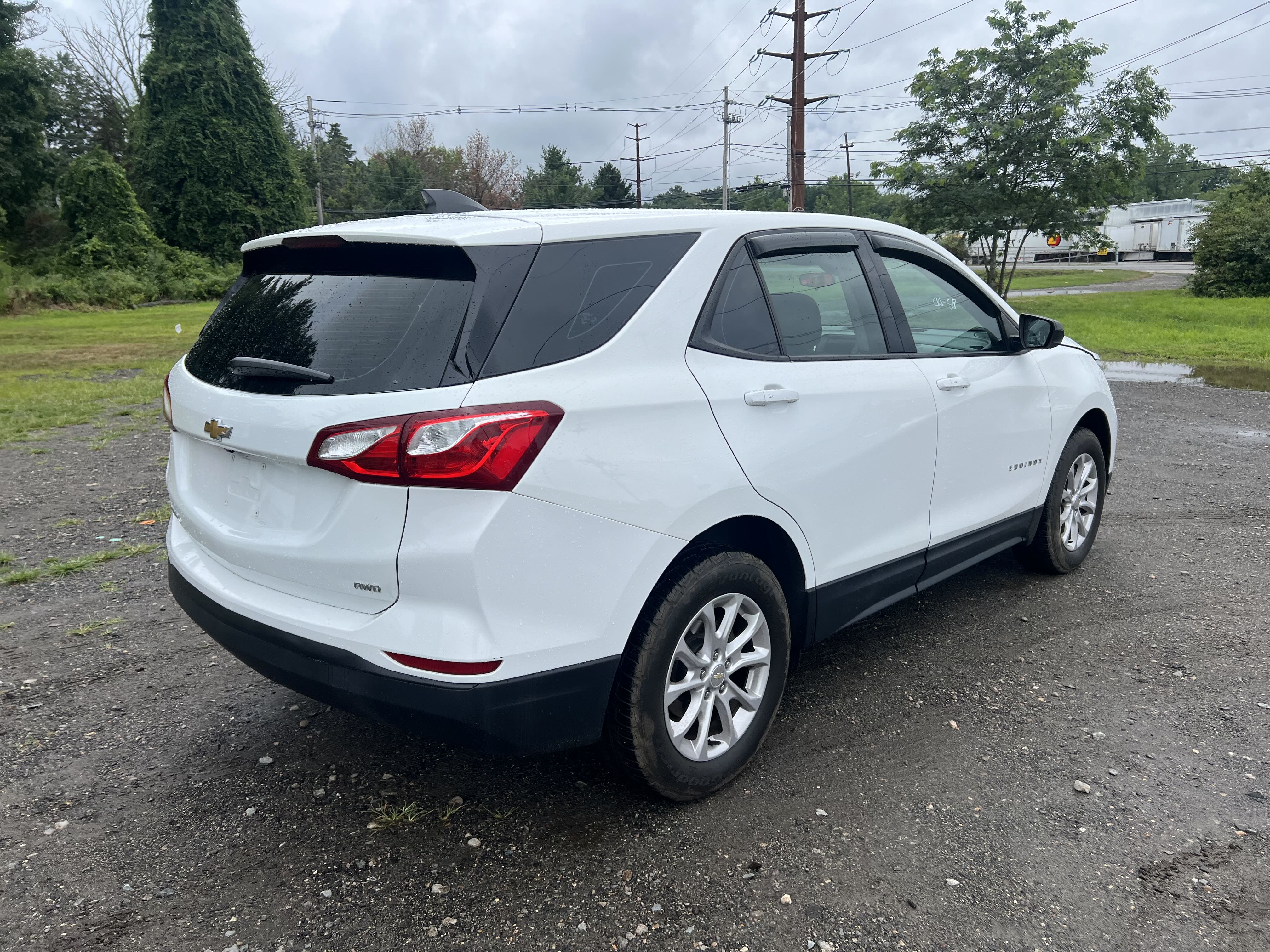 2019 Chevrolet Equinox Ls vin: 3GNAXSEV5KS667116