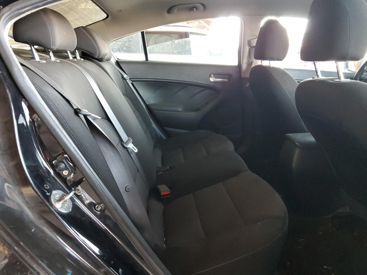 2018 Kia Forte - Image 10
