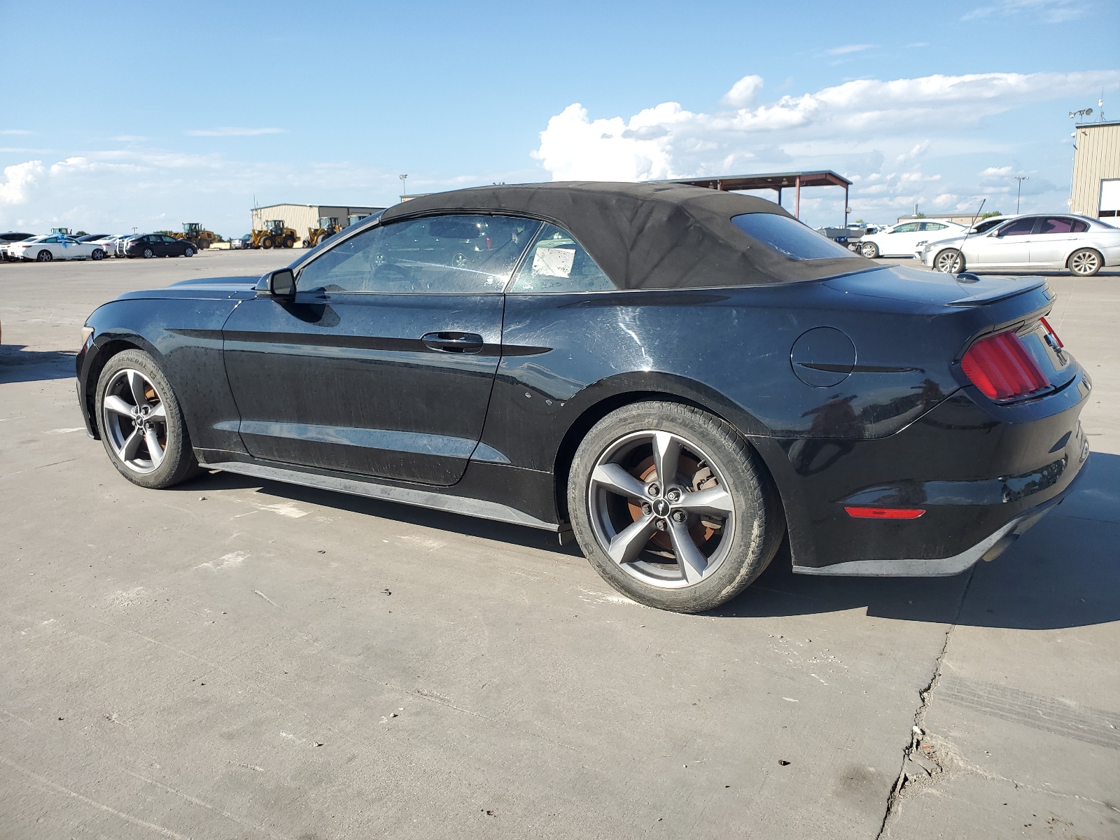 2015 Ford Mustang vin: 1FATP8UH7F5369284