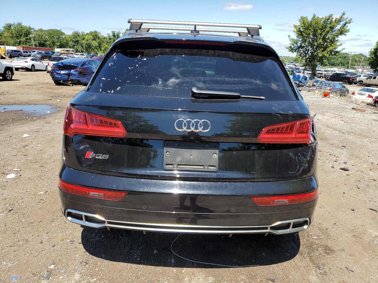 WA1A4AFY7J2021973 2018 Audi Sq5 Premium Plus